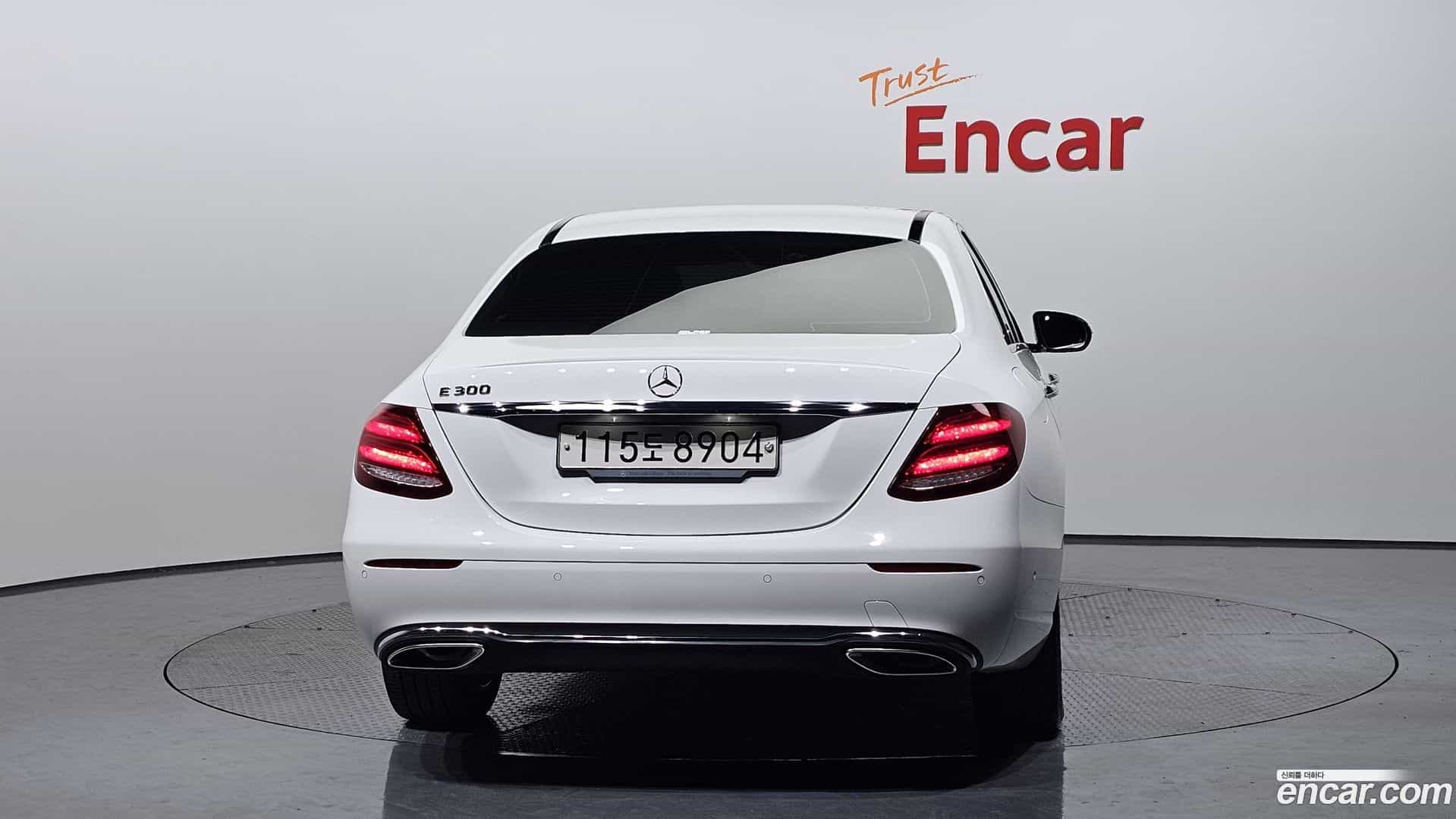 E-Class Mercedes-Benz 2018.10-OUTER-004
