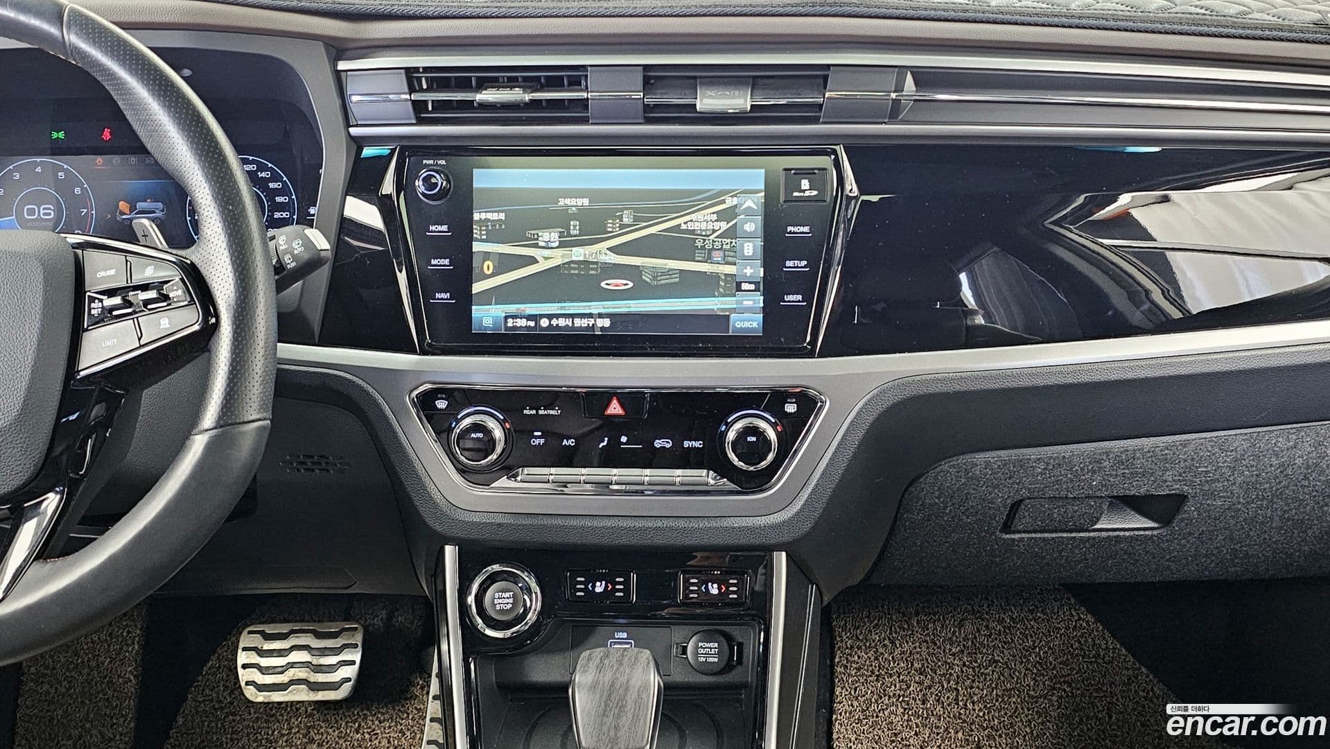 Main__Slider__Photo:KORANDO KG Mobility 2019.7-13