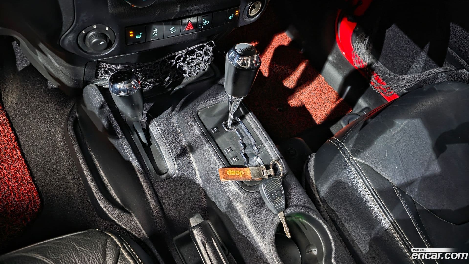 Main__Slider__Photo:Wrangler Jeep 2014.10-8