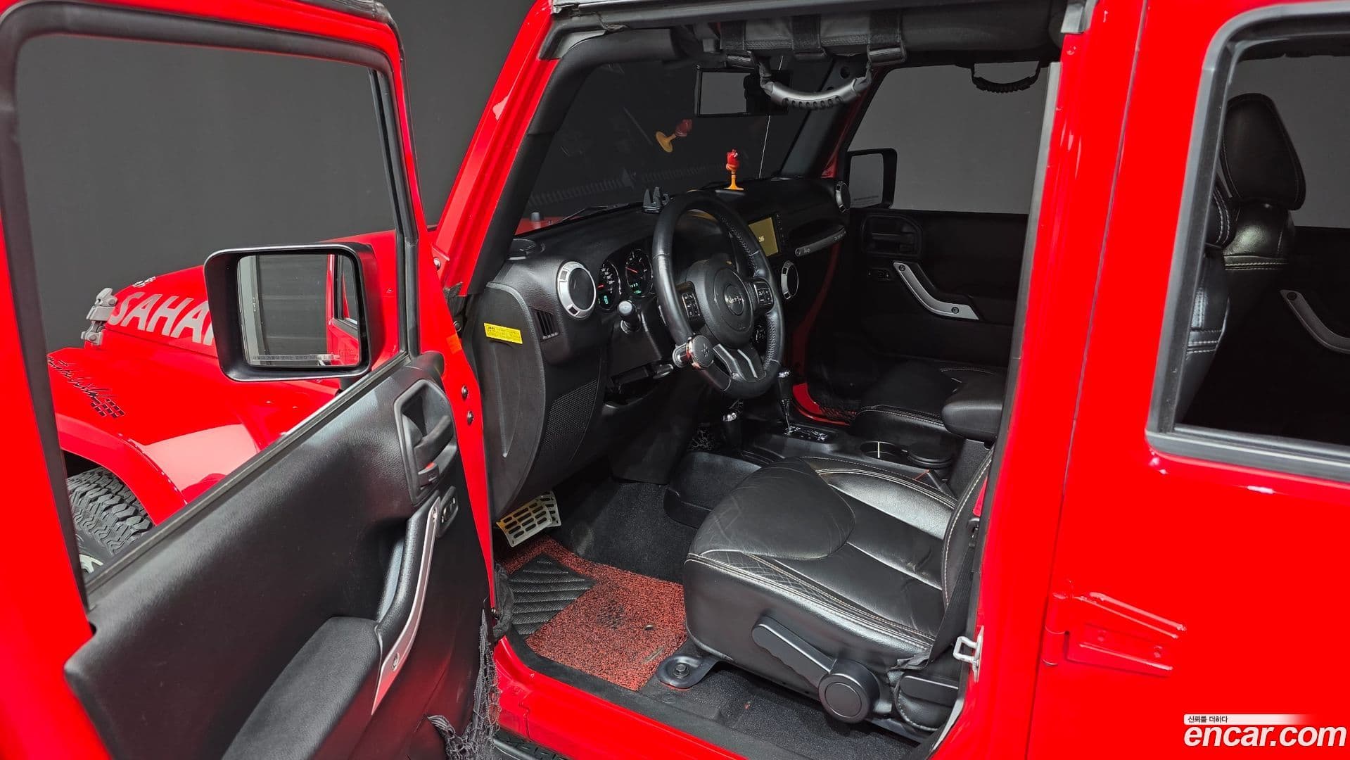 Main__Slider__Photo:Wrangler Jeep 2014.10-9