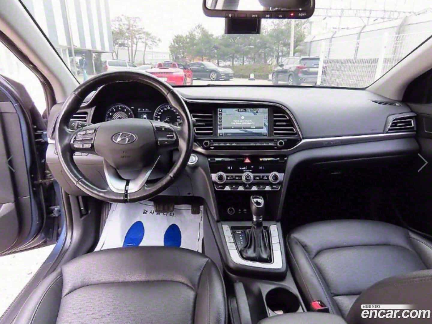 AVANTE Hyundai 2018.10-INNER-007