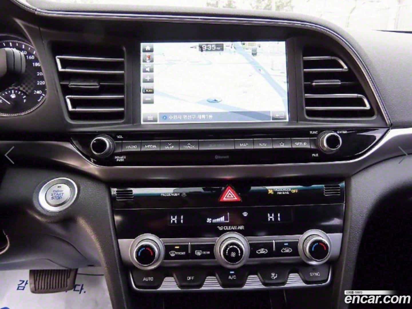 AVANTE Hyundai 2018.10-OPTION-017