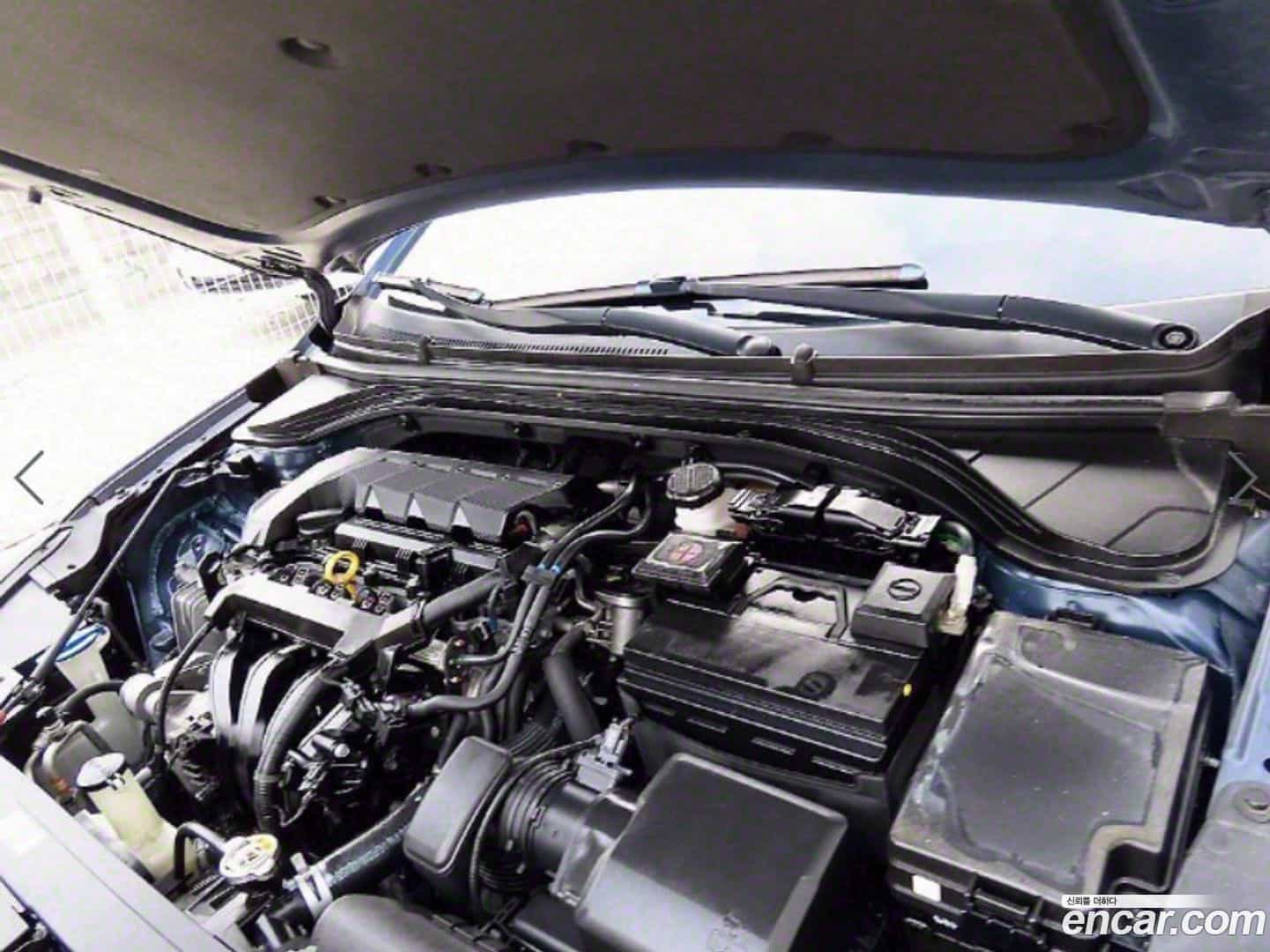 AVANTE Hyundai 2018.10-OPTION-022