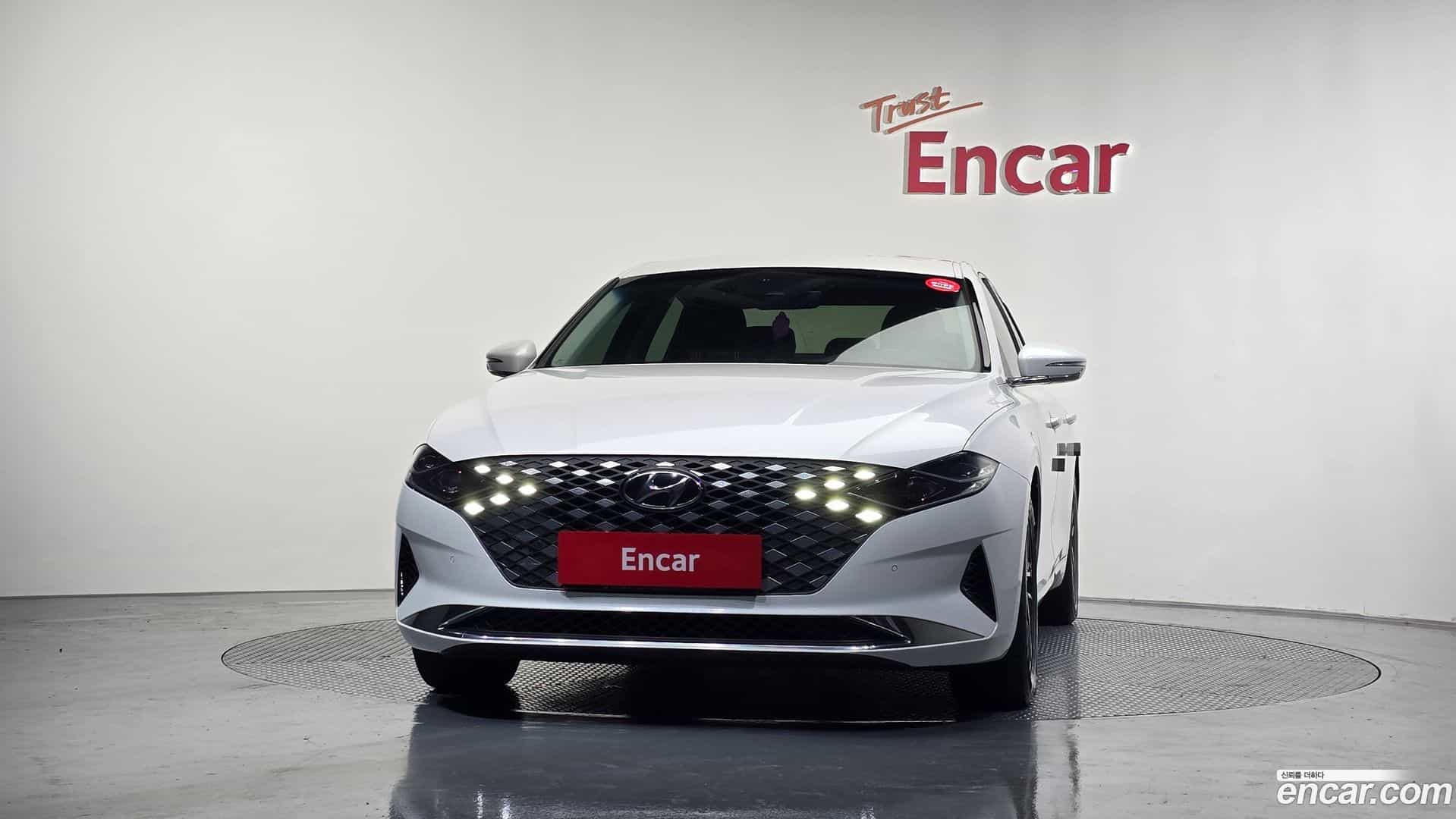 Grandeur Hyundai 2020.6-OUTER-003