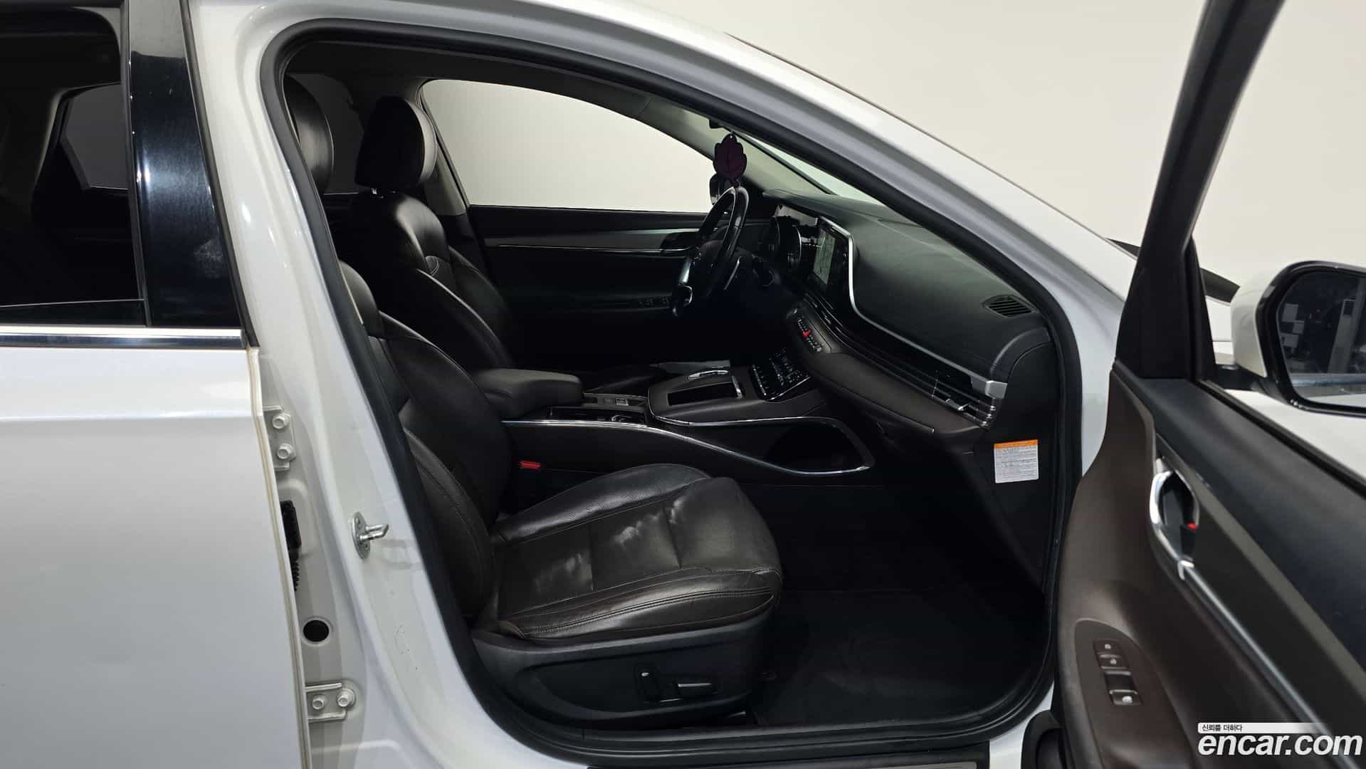 Grandeur Hyundai 2020.6-OPTION-015