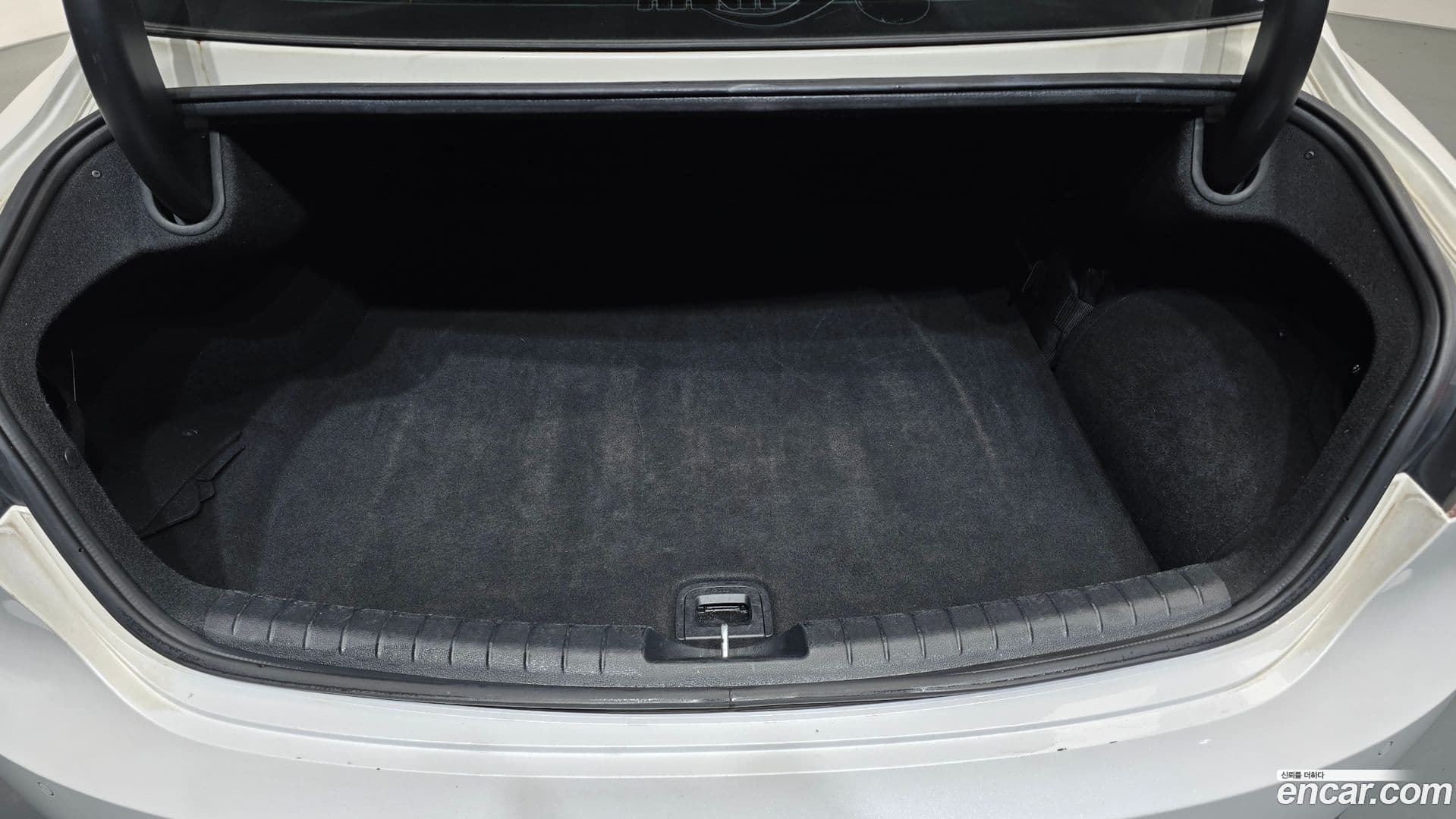 Main__Slider__Photo:Grandeur Hyundai 2020.6-19