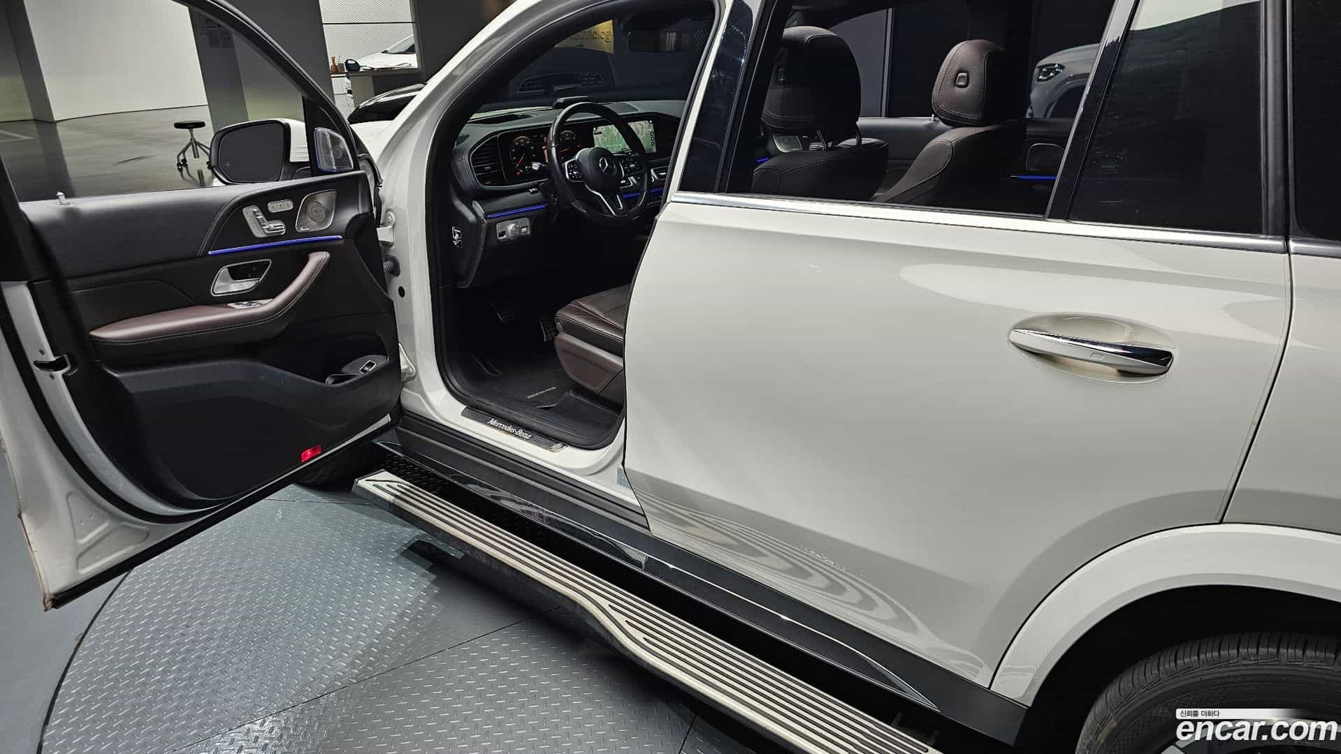 GLS-Class Mercedes-Benz 2022.6-OPTION-020