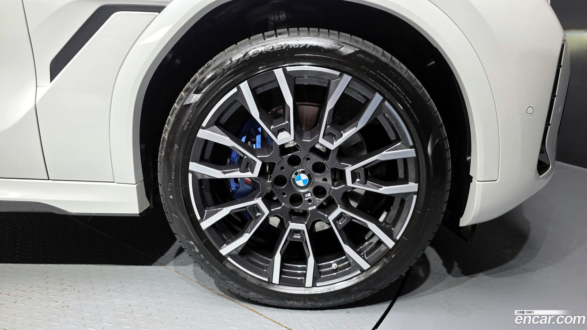 Main__Slider__Photo:X6 BMW 2023.7-4