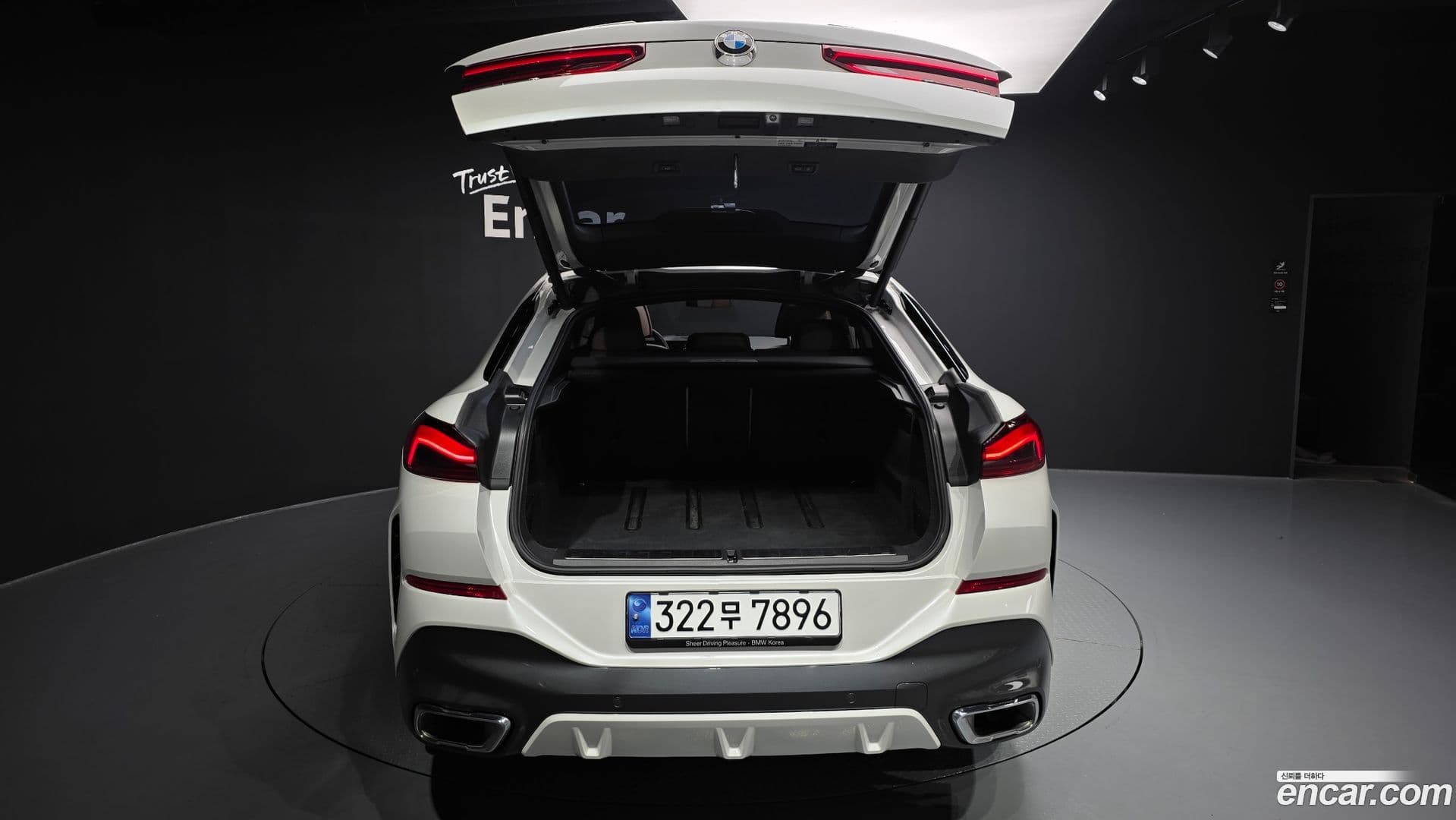 Main__Slider__Photo:X6 BMW 2023.7-19