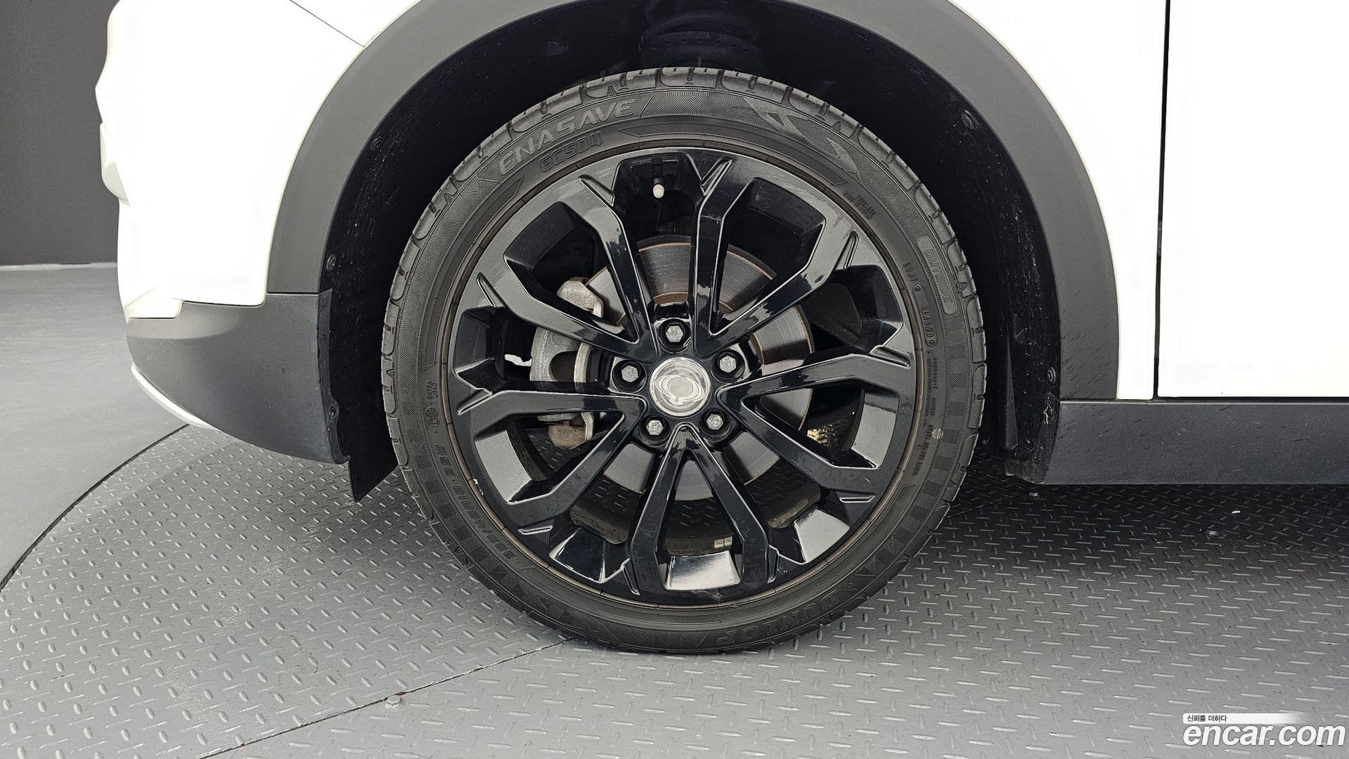 Main__Slider__Photo:TIBOLI KG Mobility 2016.10-4