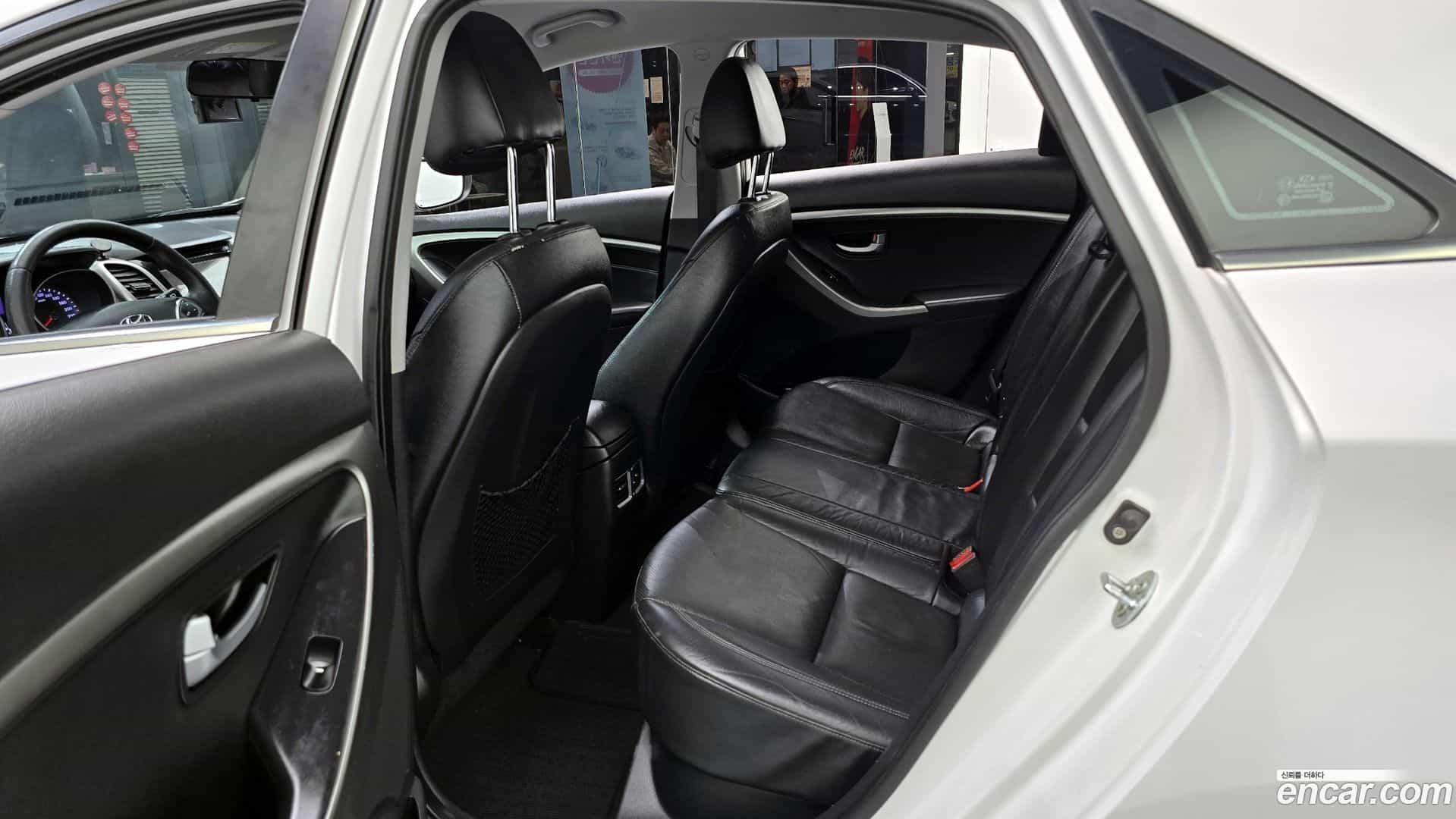 i30 Hyundai 2012.10-OPTION-017