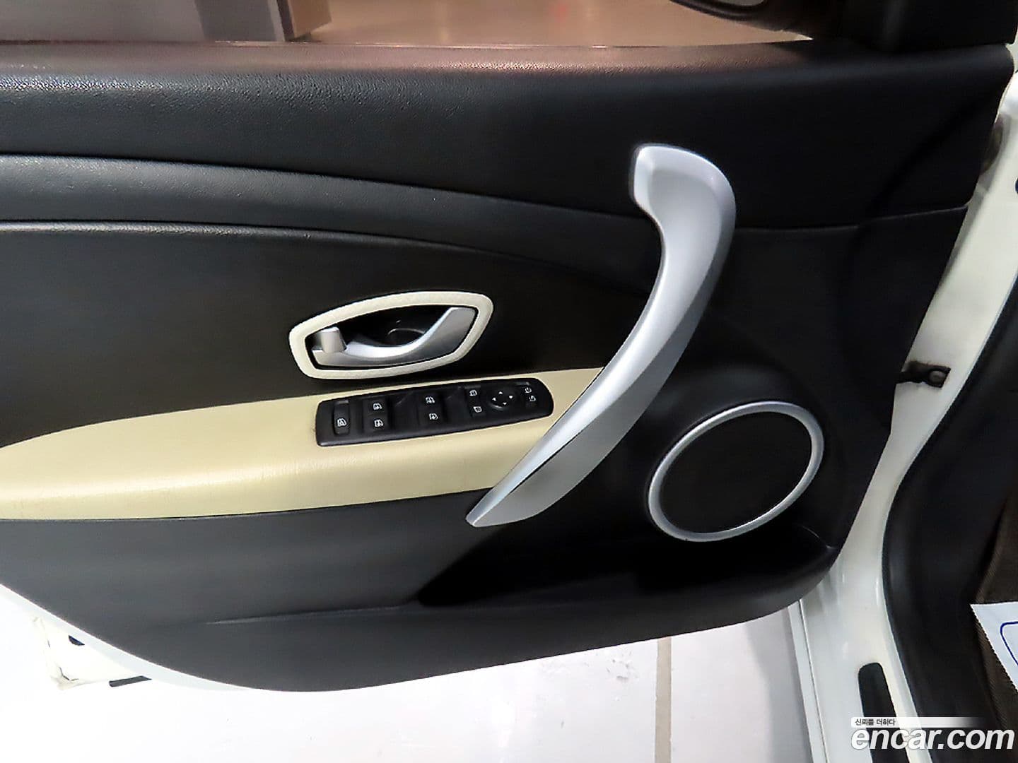 Main__Slider__Photo:SM3 Renault-KoreaSamsung 2010.5-13