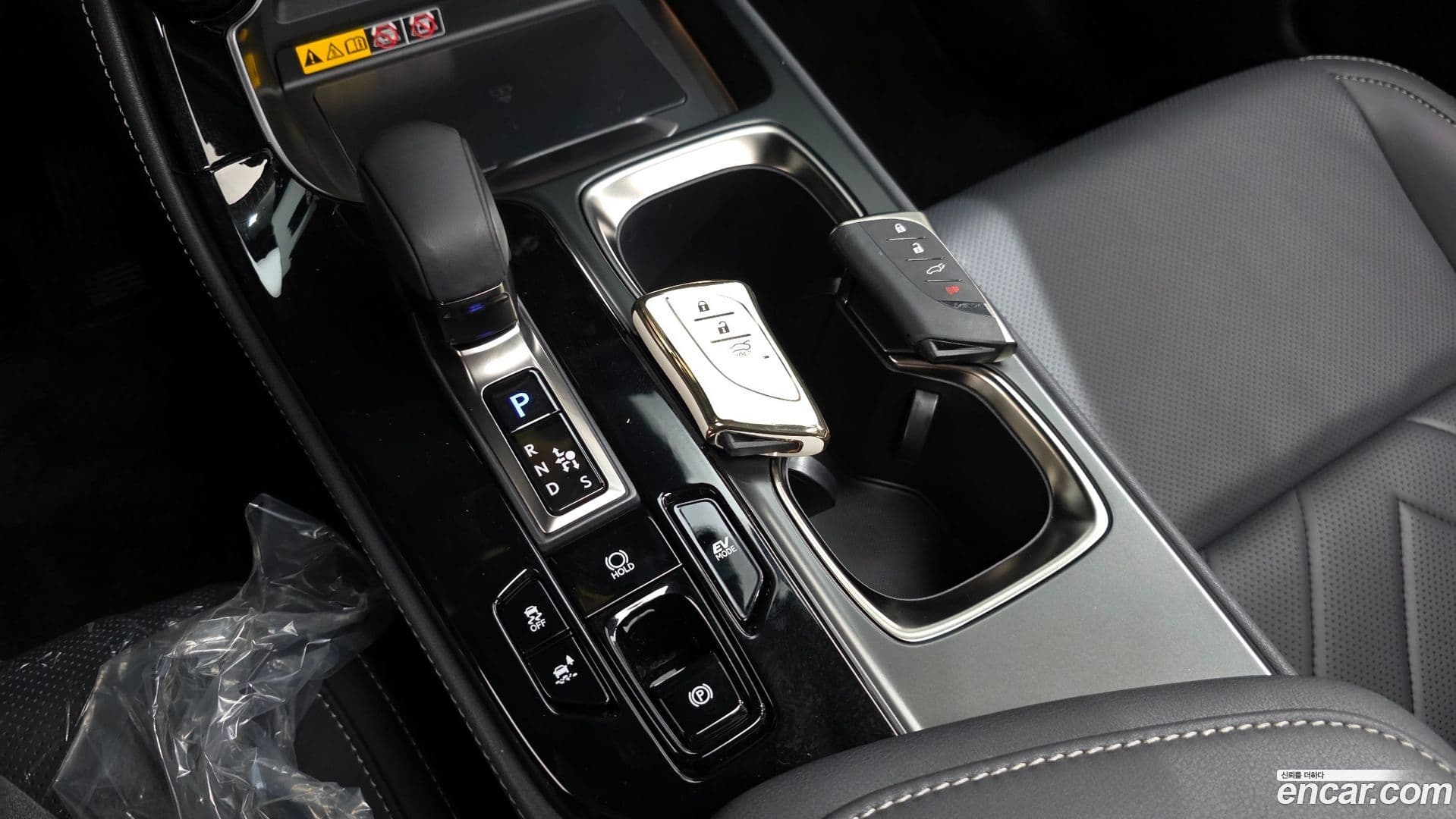 Main__Slider__Photo:NX Lexus 2025.8-8