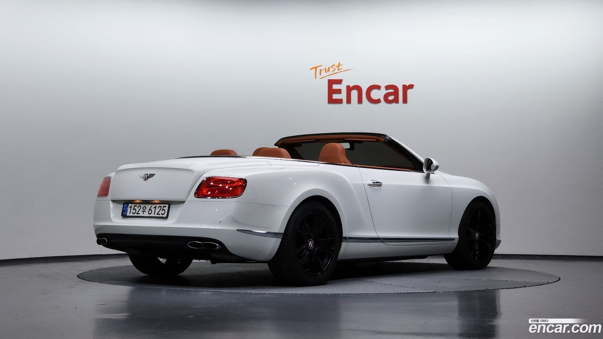 Main__Slider__Photo:Continental Bentley 2014.2-1