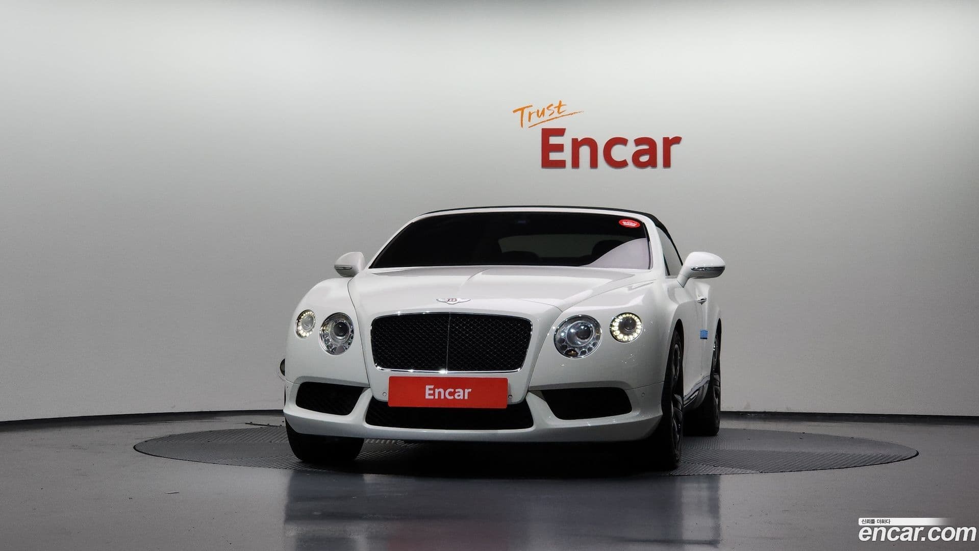 Main__Slider__Photo:Continental Bentley 2014.2-2
