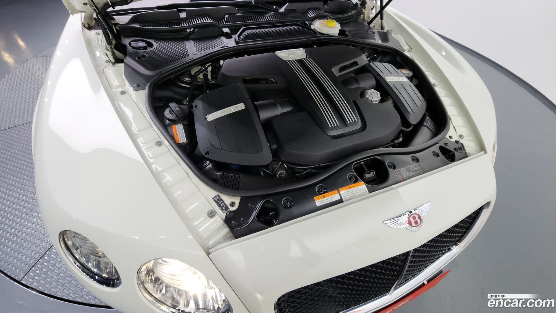 Main__Slider__Photo:Continental Bentley 2014.2-5