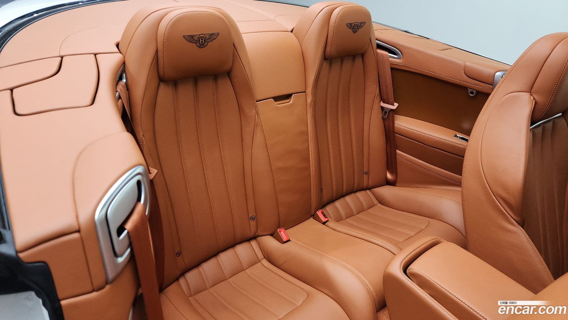 Main__Slider__Photo:Continental Bentley 2014.2-11