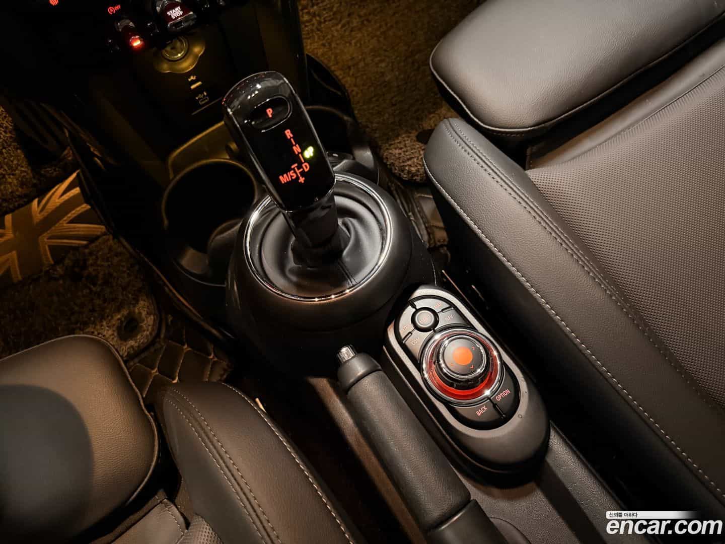 Cooper Mini 2021.5-INNER-009