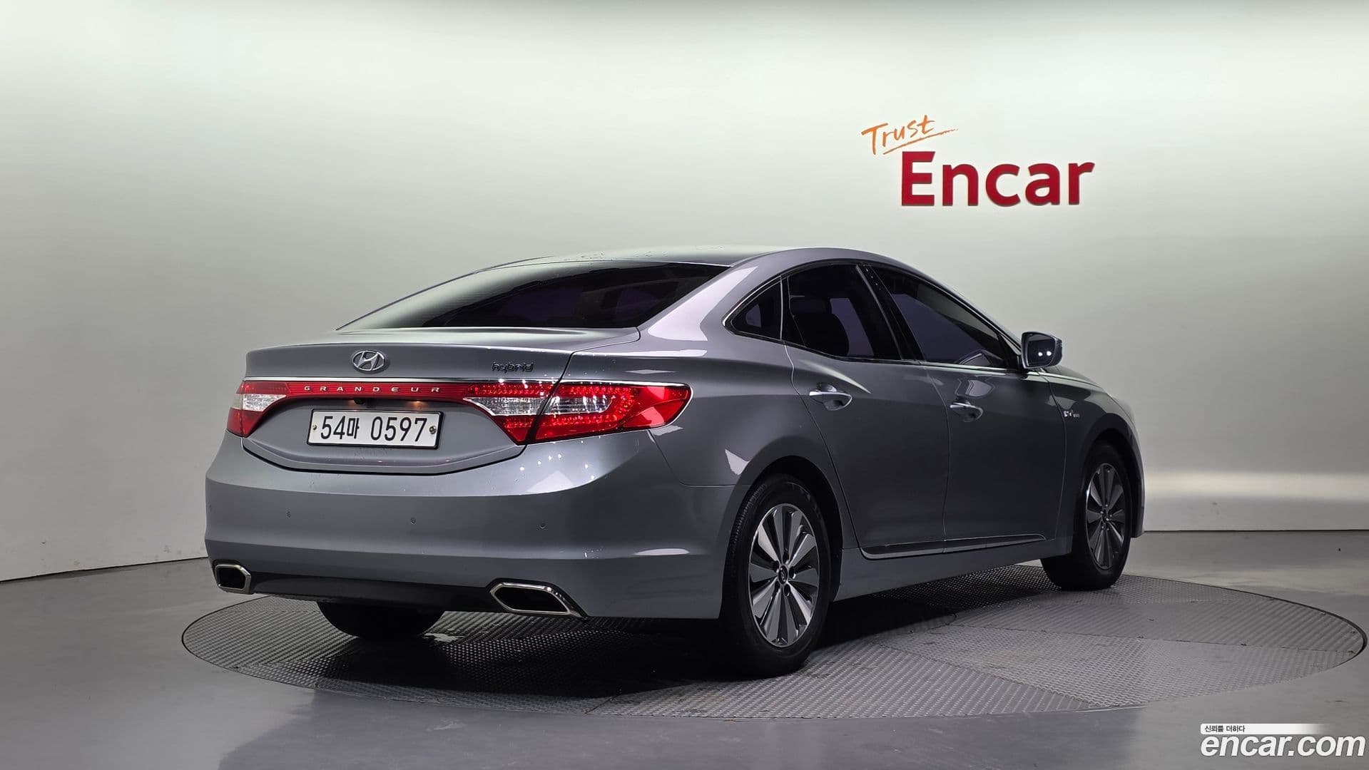 Main__Slider__Photo:Grandeur Hyundai 2015.10-1