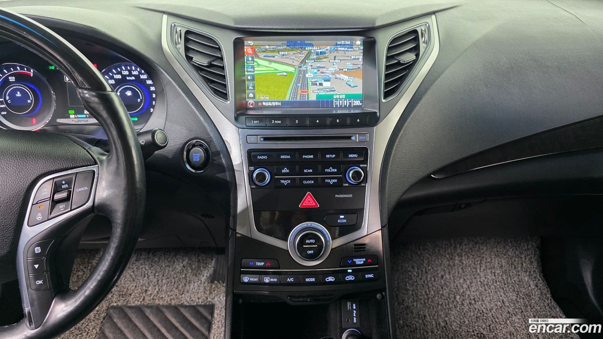 Main__Slider__Photo:Grandeur Hyundai 2015.10-14