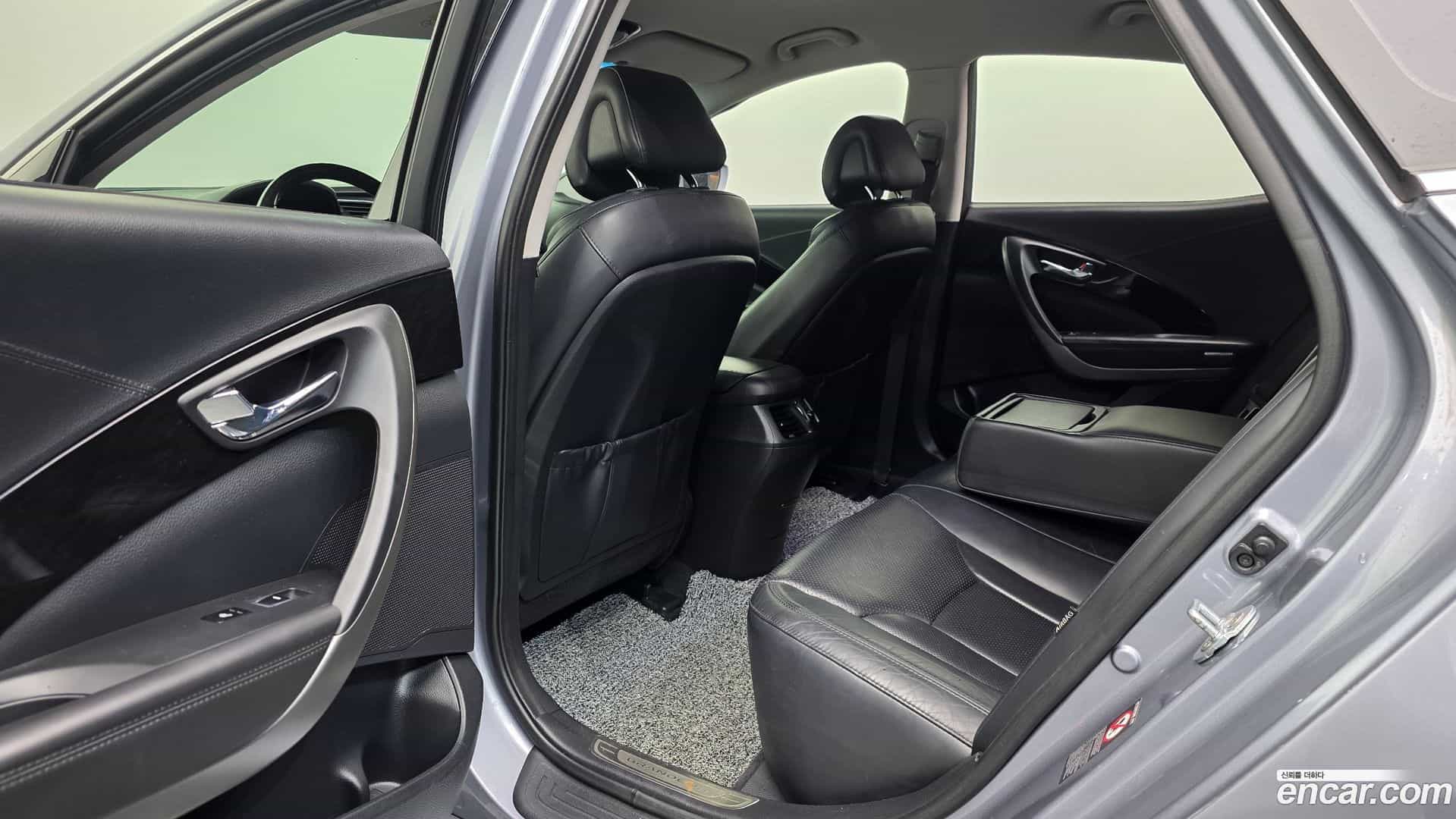 Grandeur Hyundai 2015.10-OPTION-021