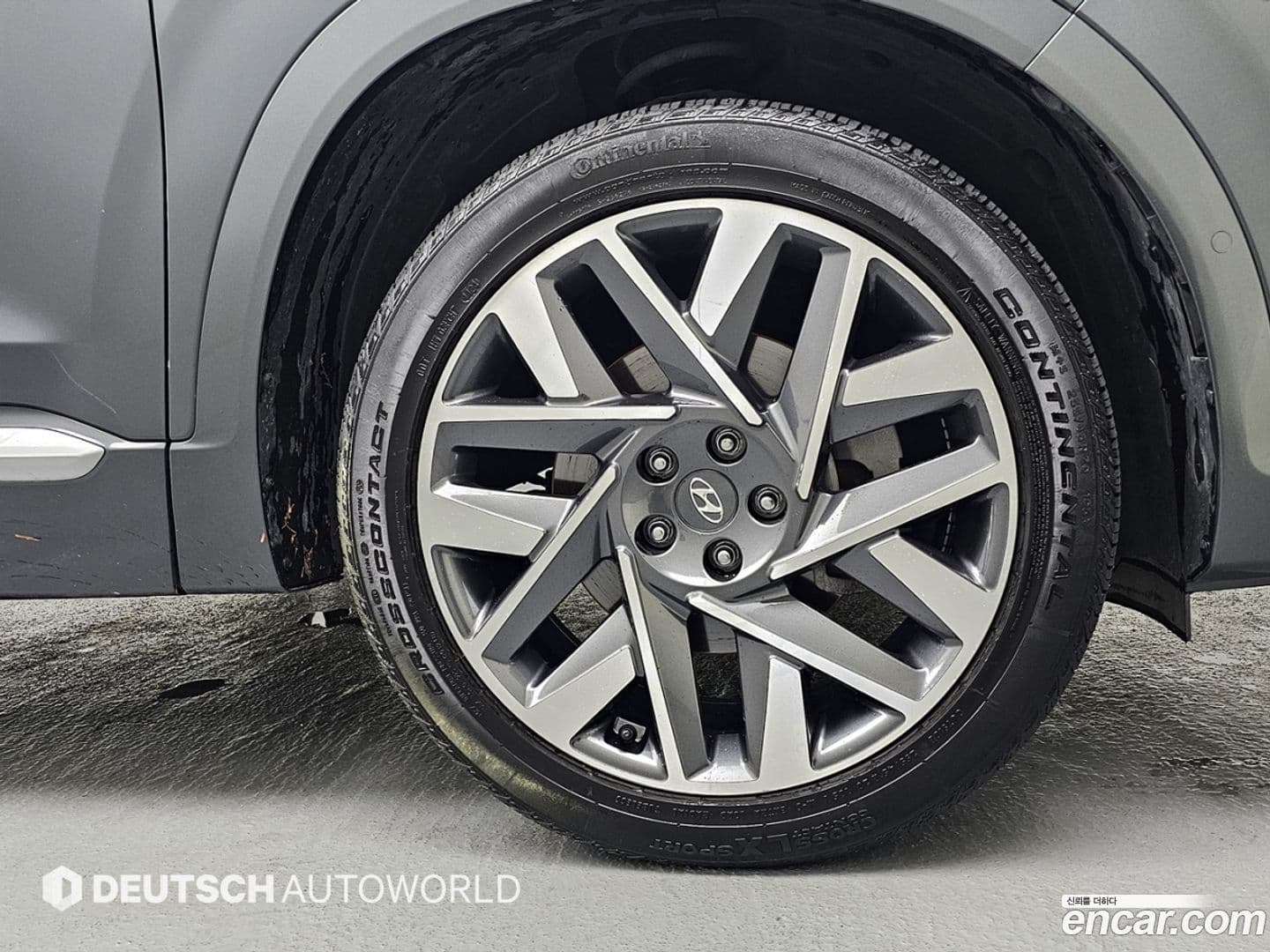 Main__Slider__Photo:Santafe Hyundai 2020.5-18