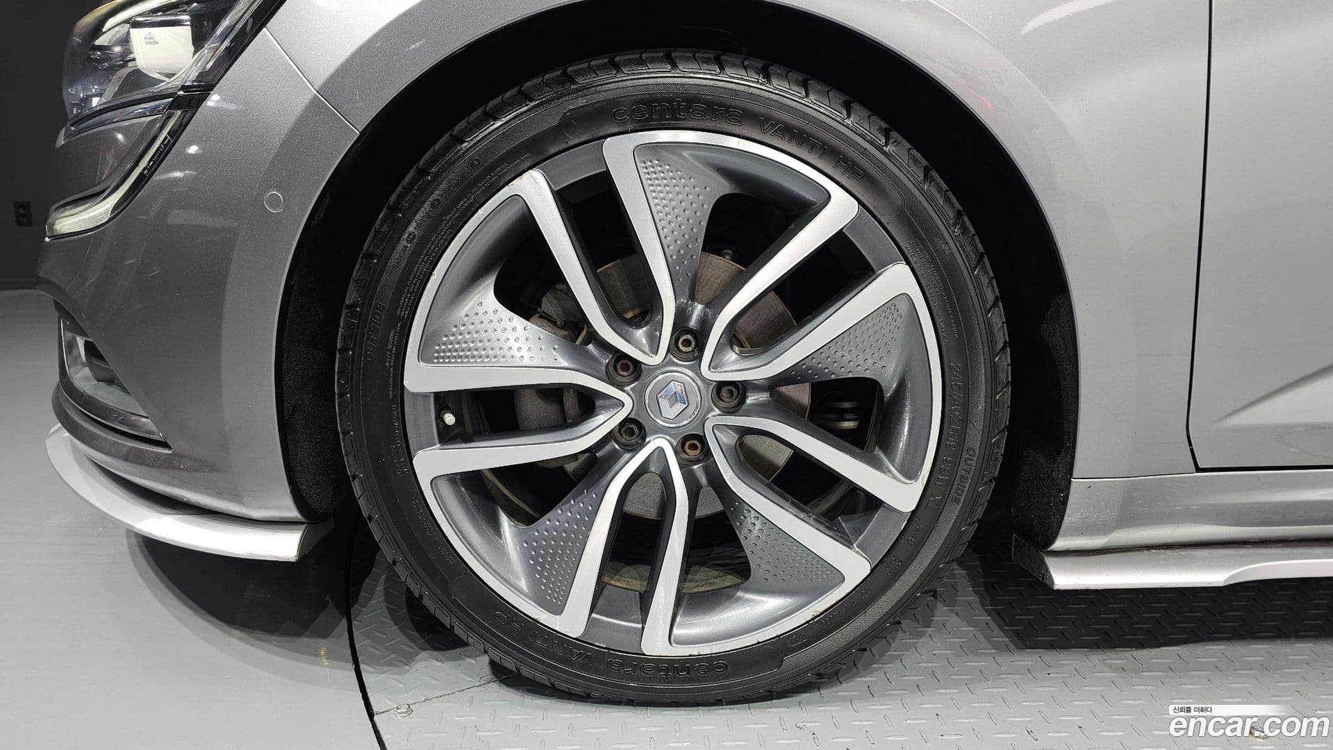 Main__Slider__Photo:SM6 Renault Korea 2016.1-4