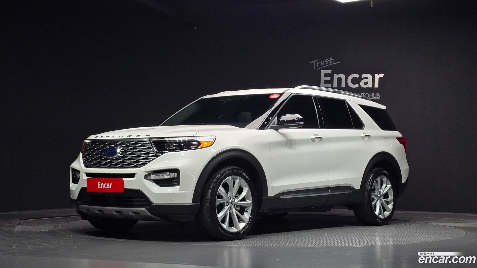 Main__Slider__Photo:Explorer Ford 2021.11-0