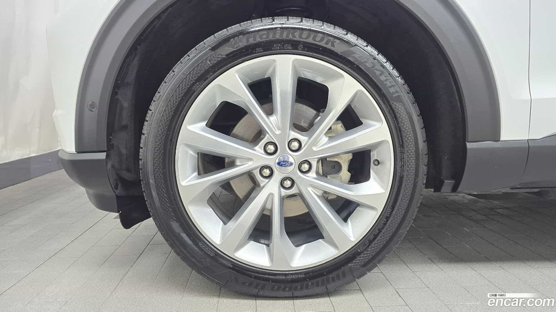 Explorer Ford 2021.11-OUTER-005