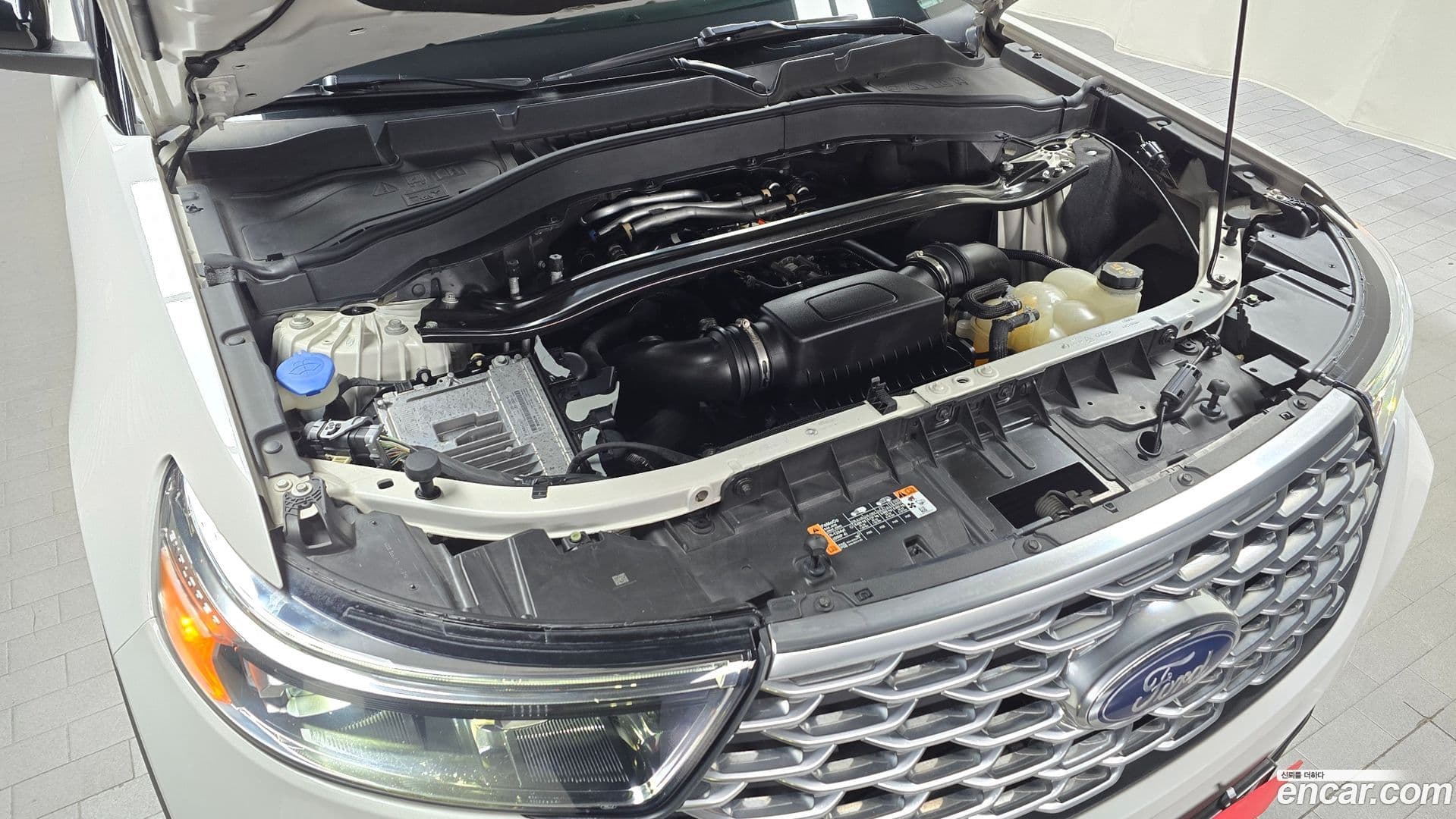 Main__Slider__Photo:Explorer Ford 2021.11-5