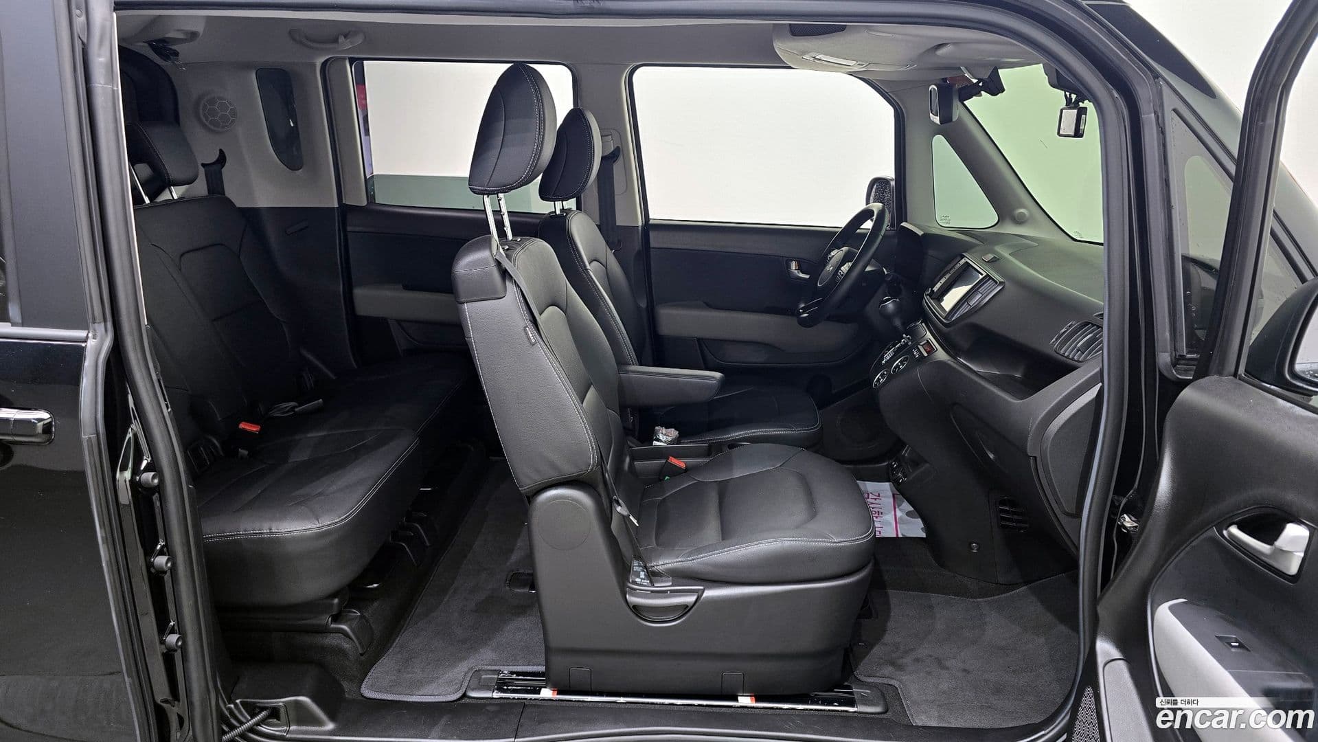 Main__Slider__Photo:RAY Kia 2023.4-11