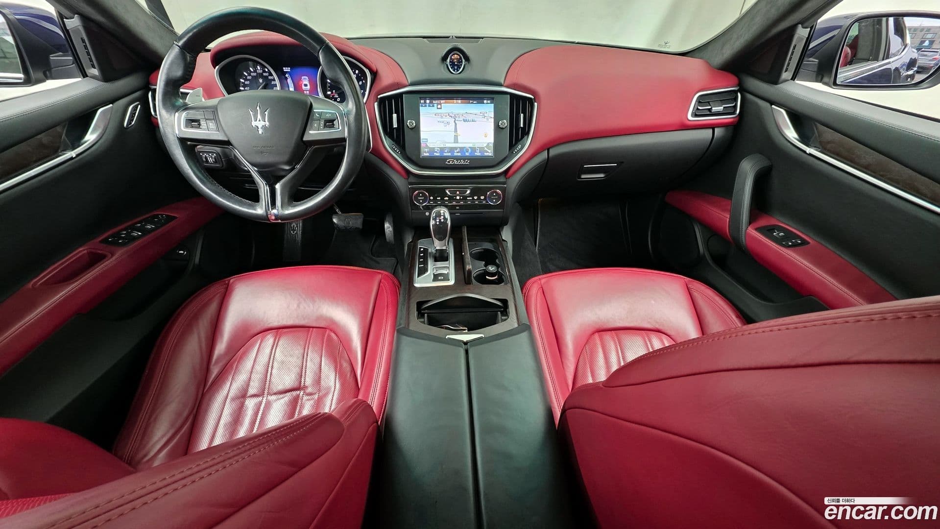 Main__Slider__Photo:Ghibli Maserati 2014.4-6