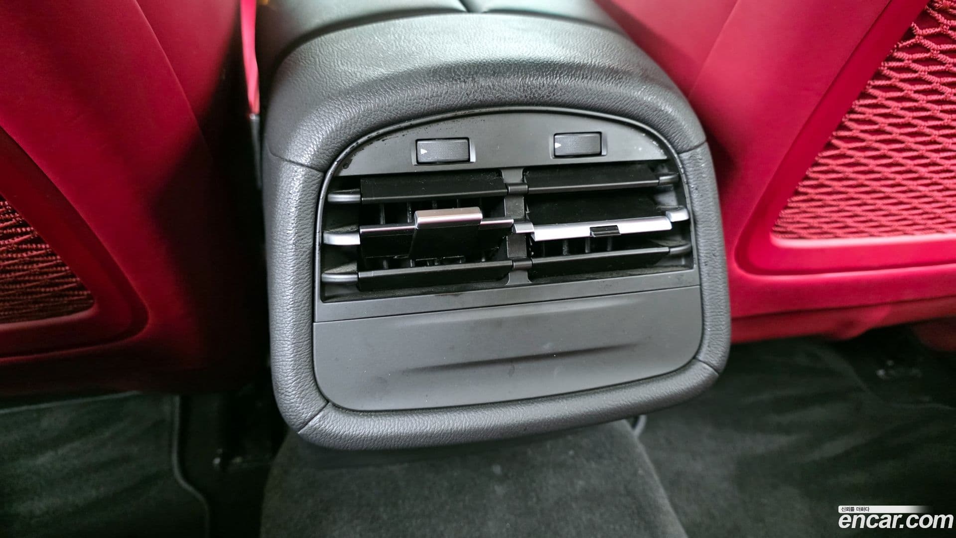 Main__Slider__Photo:Ghibli Maserati 2014.4-18