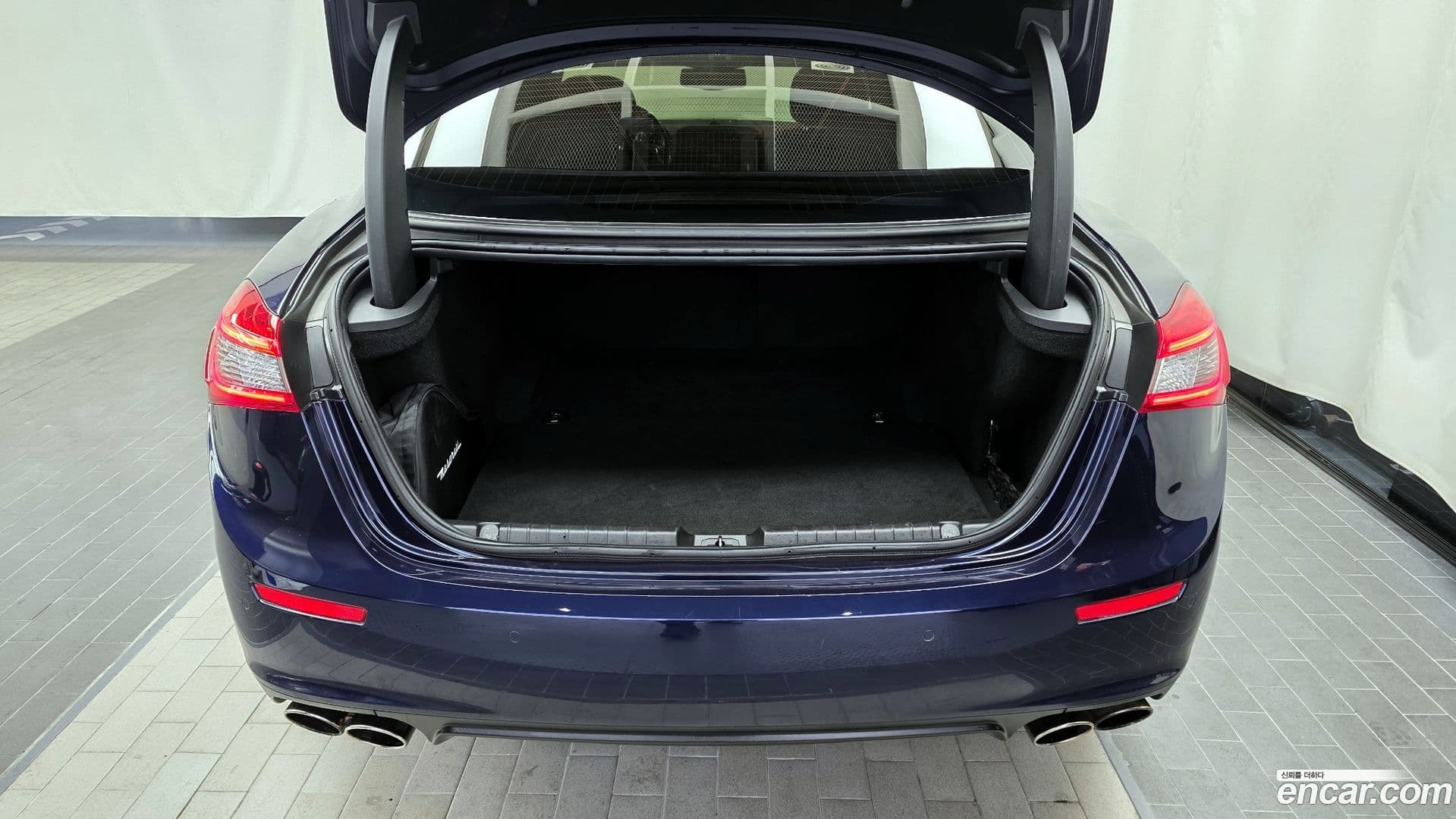 Main__Slider__Photo:Ghibli Maserati 2014.4-19