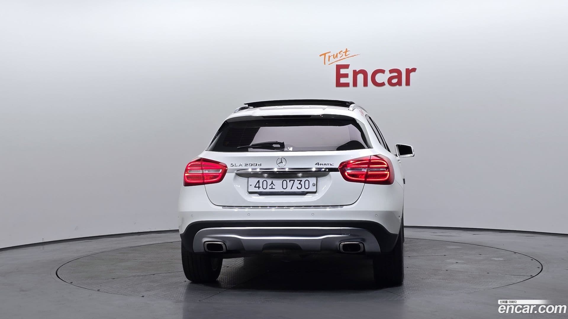 Main__Slider__Photo:GLA-Class Mercedes-Benz 2016.4-3