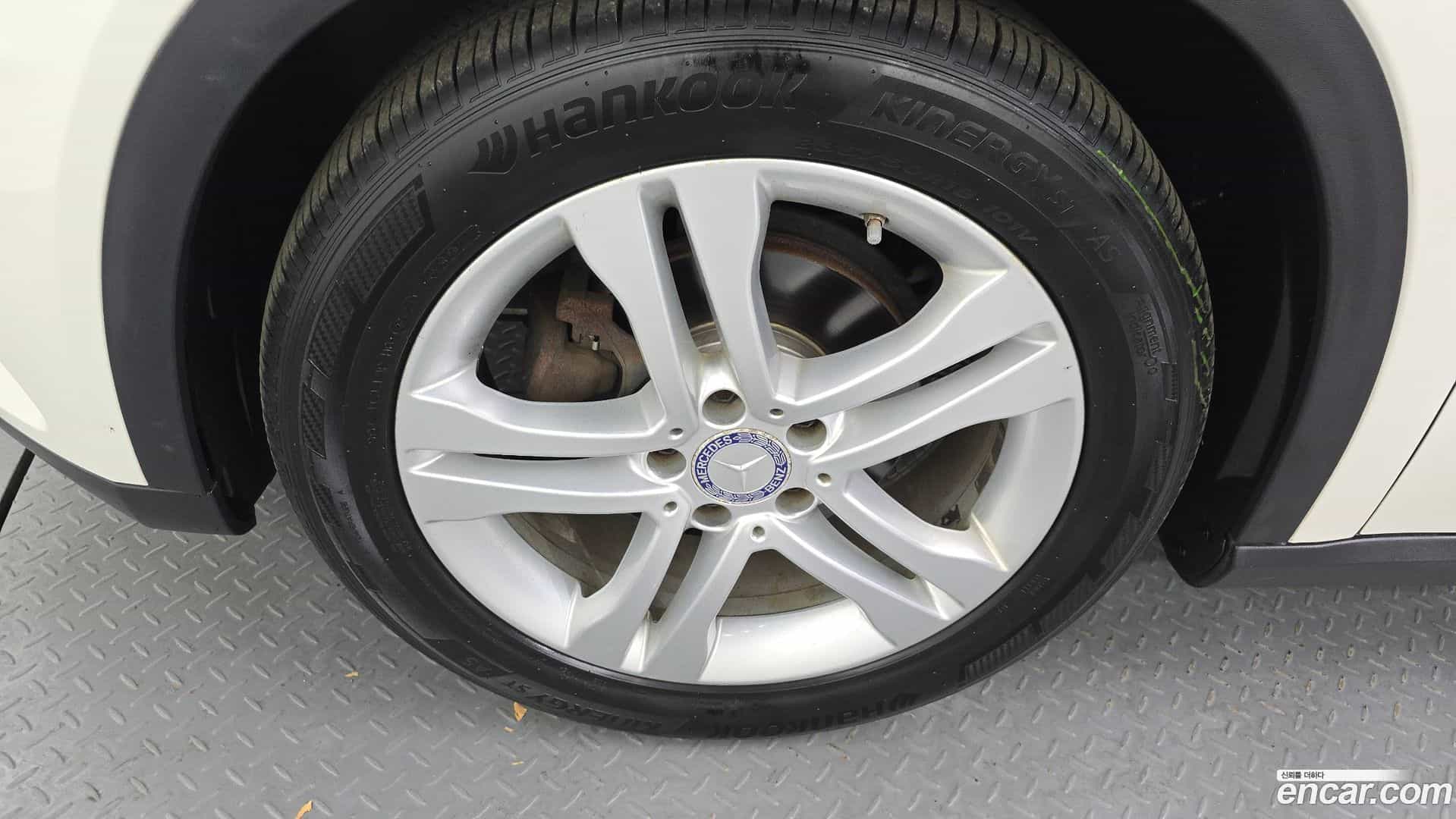 GLA-Class Mercedes-Benz 2016.4-OUTER-005