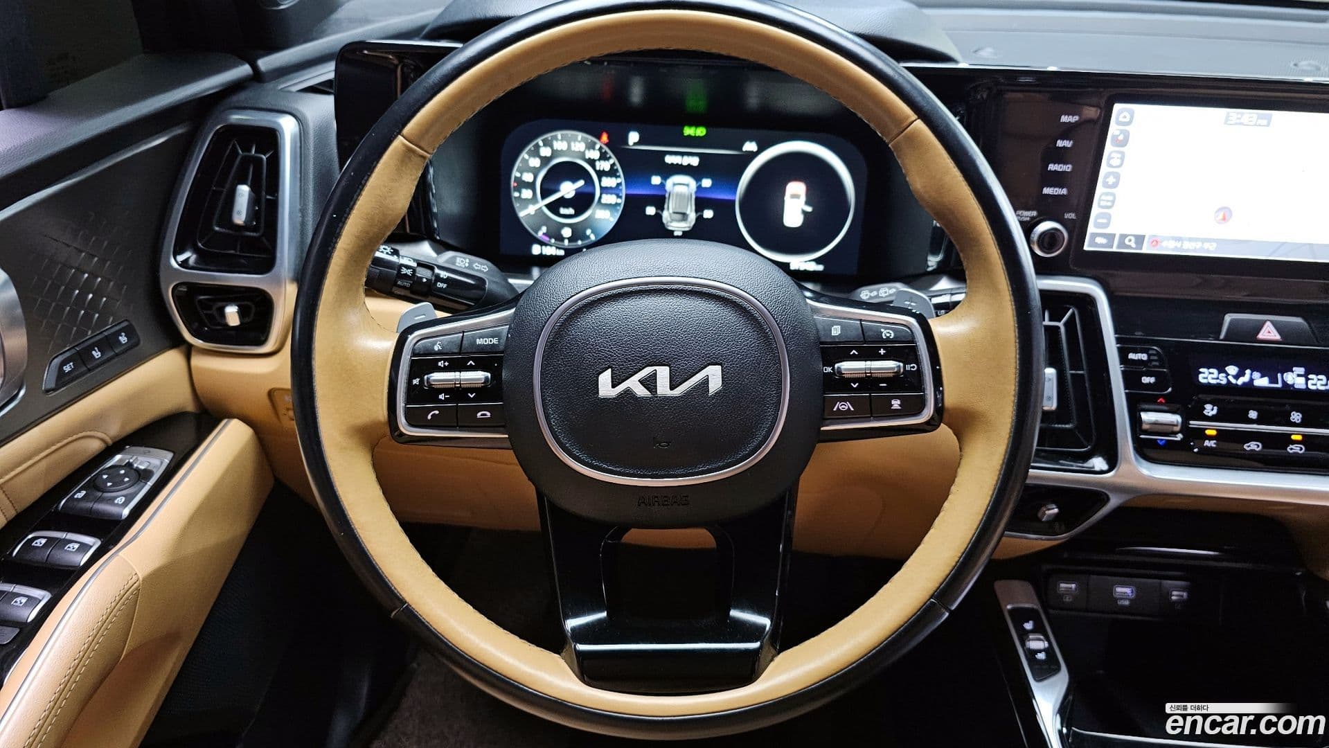 Main__Slider__Photo:Sorento Kia 2021.6-12