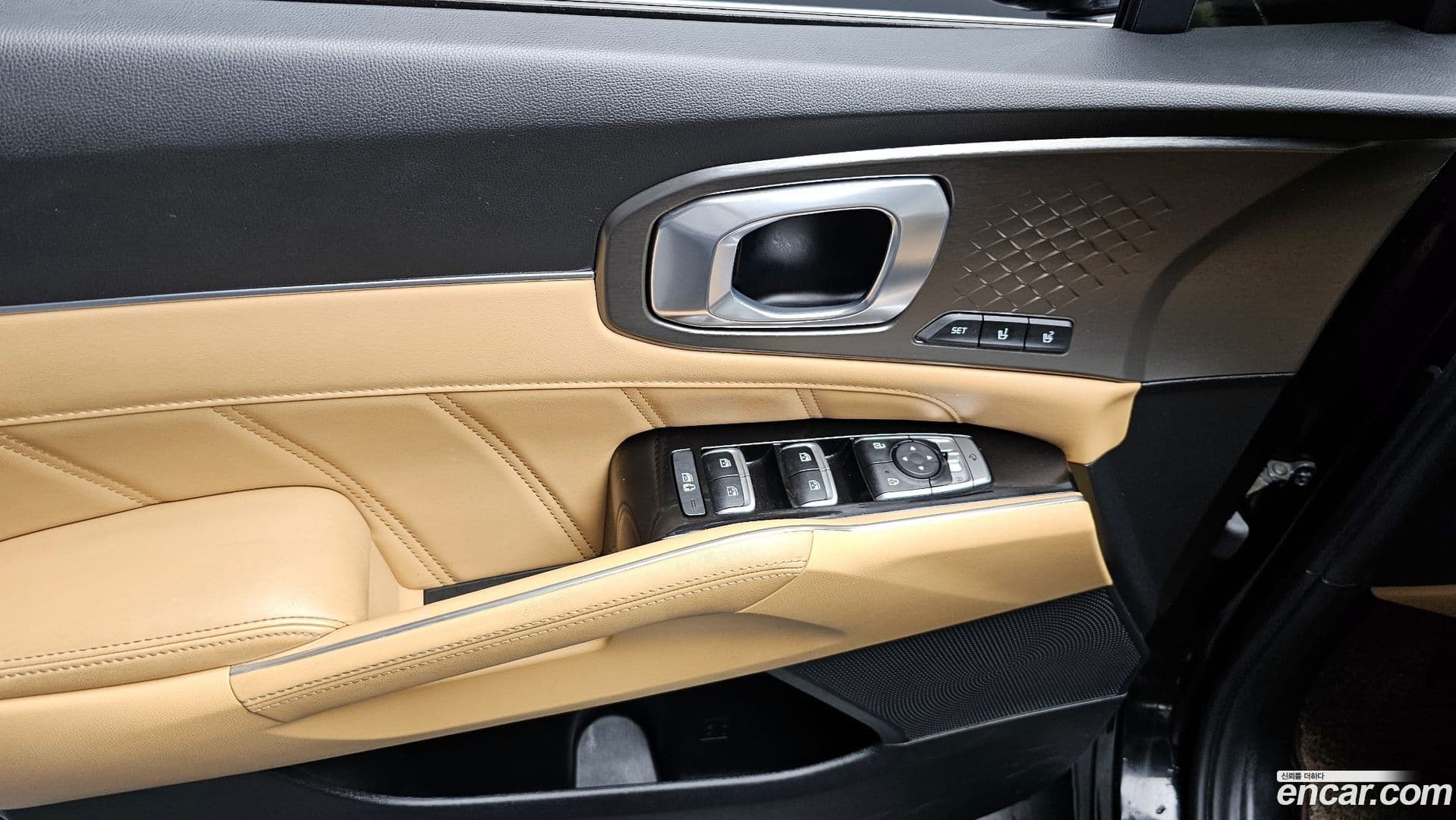 Main__Slider__Photo:Sorento Kia 2021.6-16