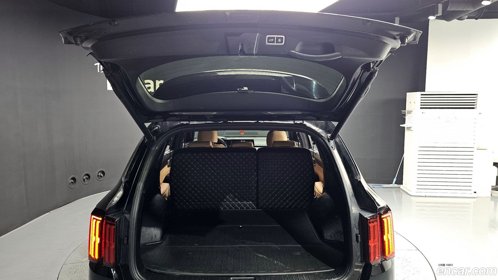 Main__Slider__Photo:Sorento Kia 2021.6-19