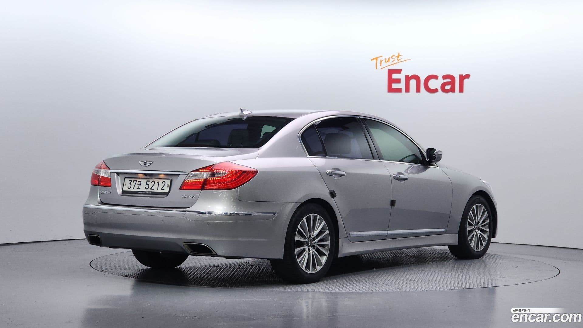 Main__Slider__Photo:Genesis Hyundai 2013.4-1