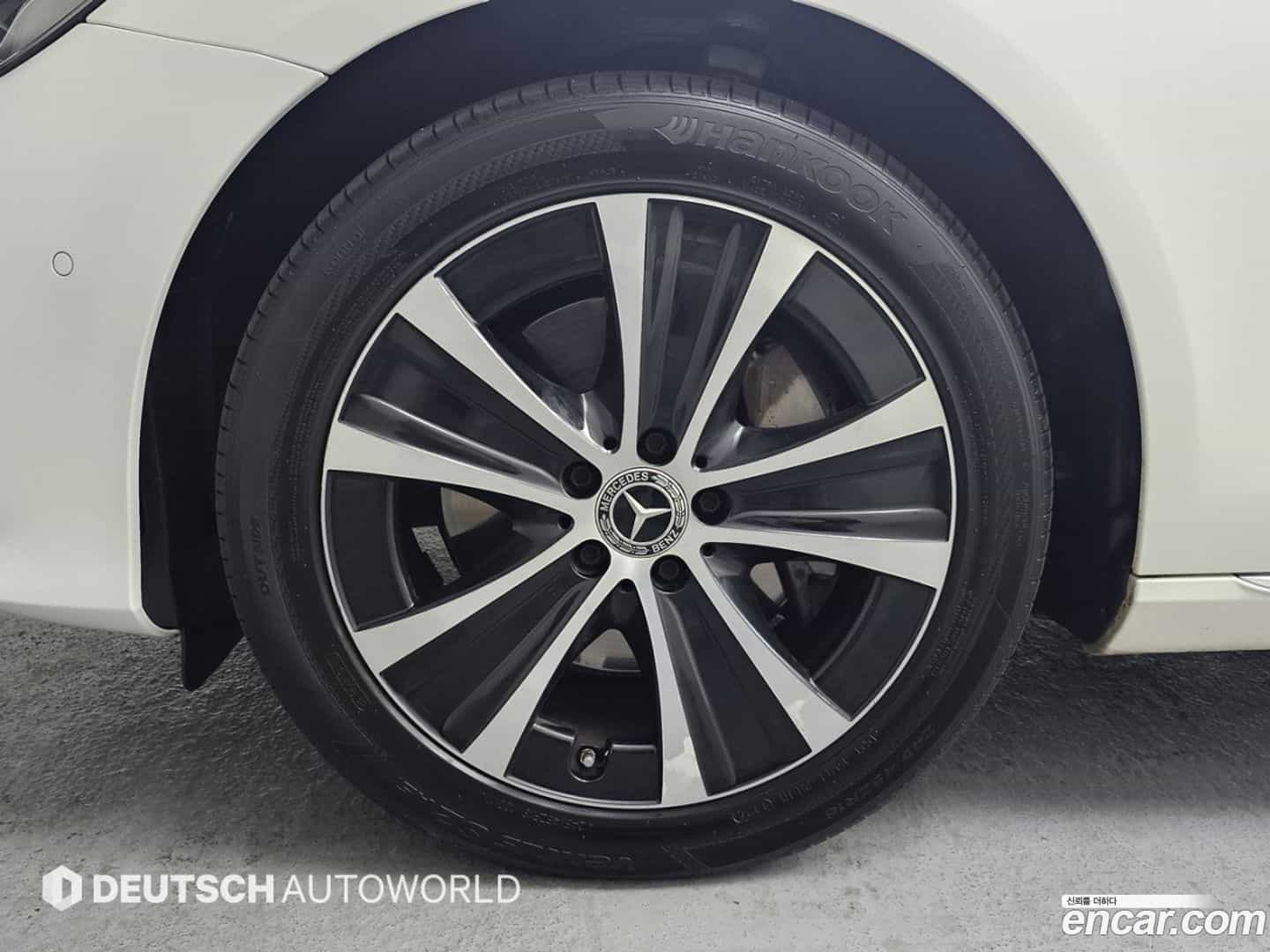 E-Class Mercedes-Benz 2019.11-OUTER-005