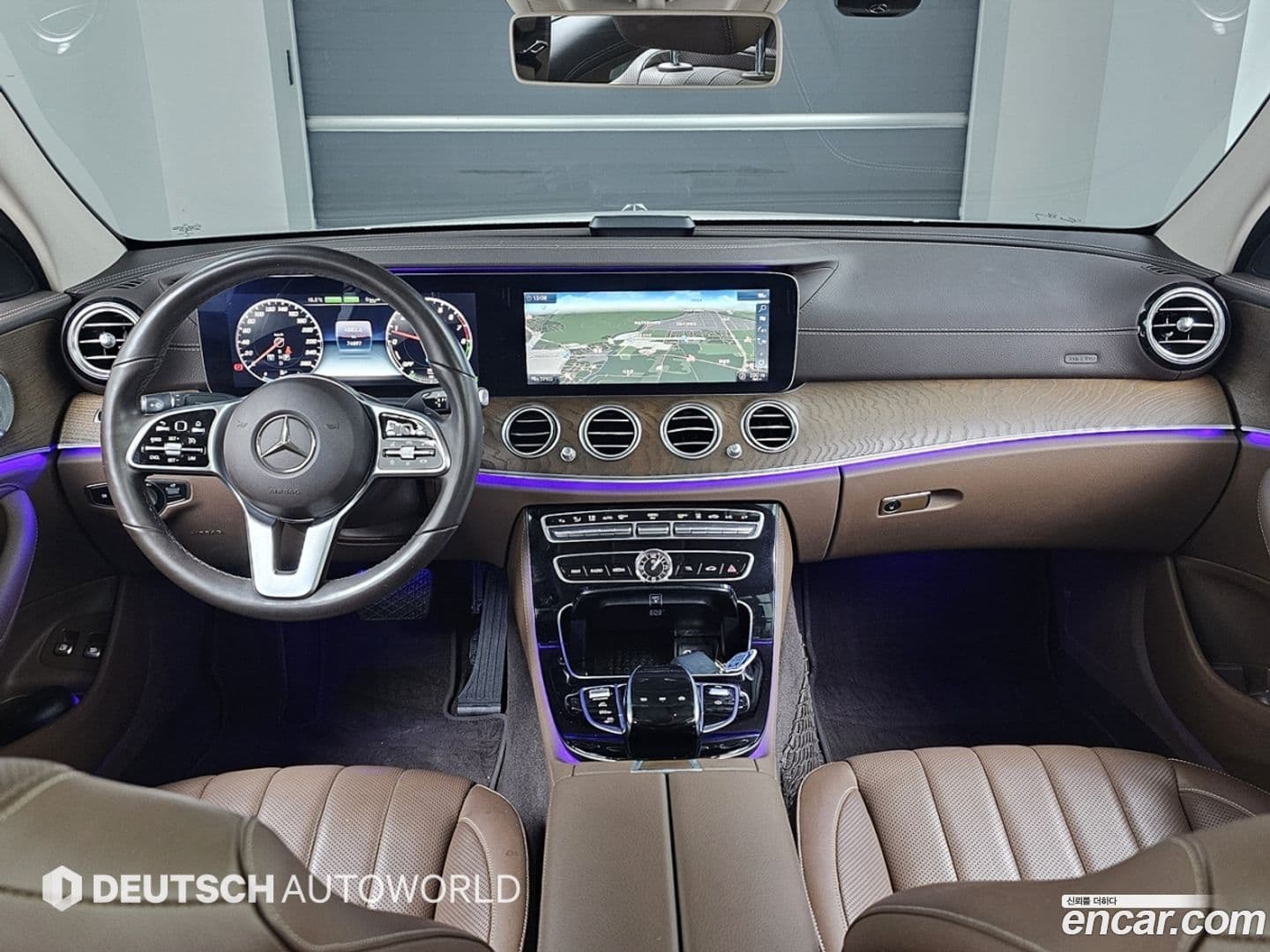 Main__Slider__Photo:E-Class Mercedes-Benz 2019.11-6