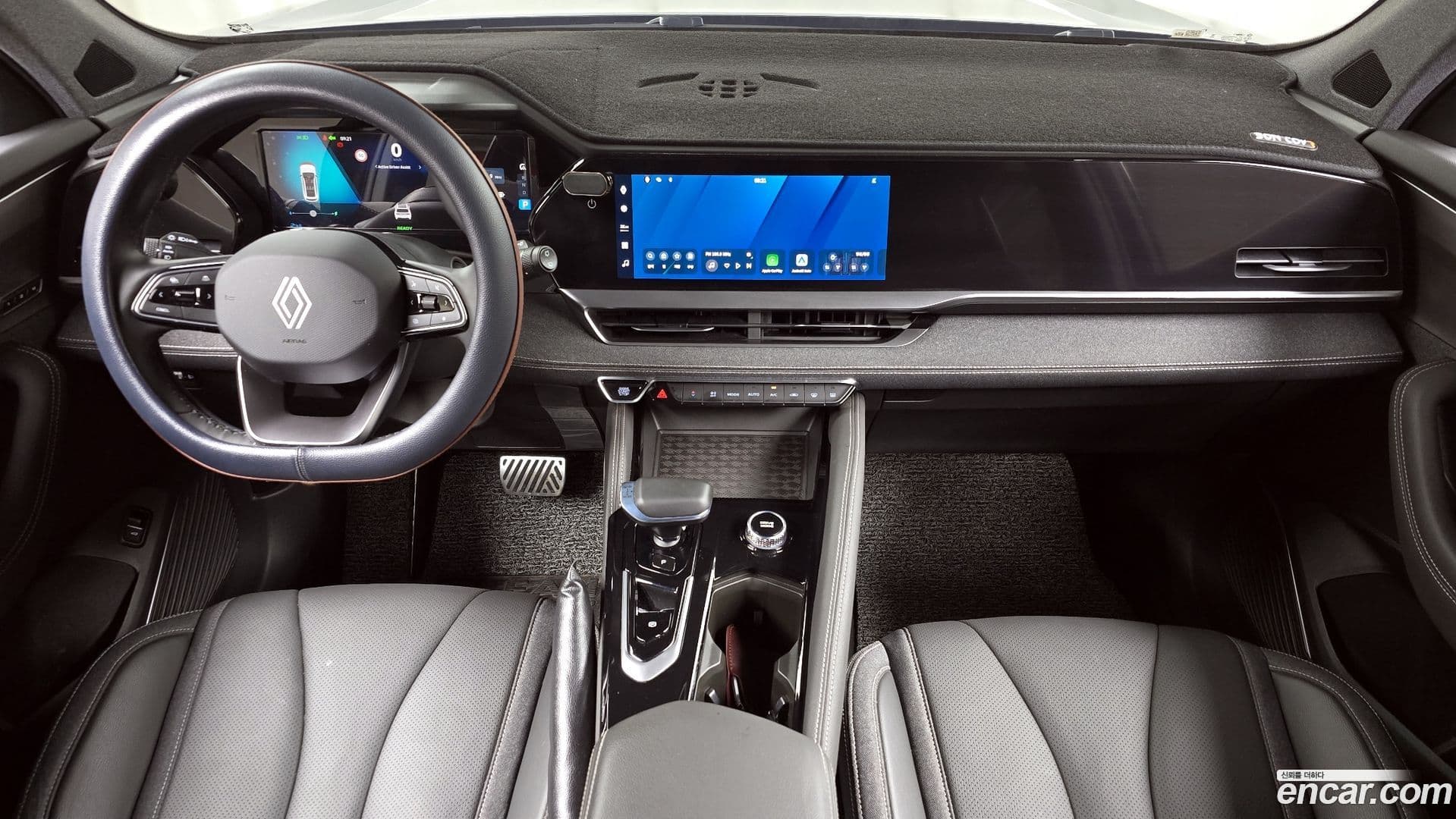 Main__Slider__Photo:Grand Koleos Renault Korea 2025.0-6