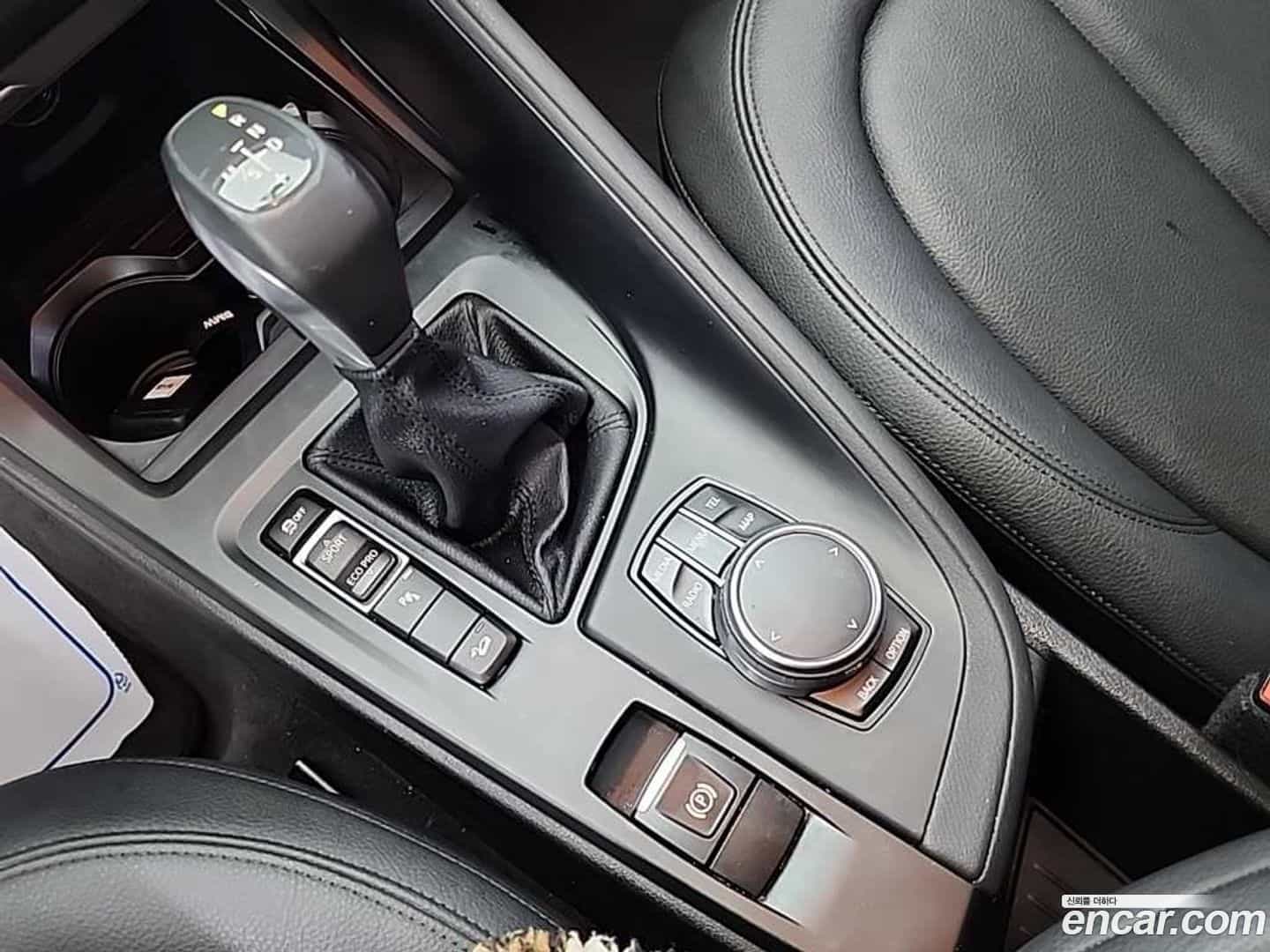 X1 BMW 2016.8-INNER-008