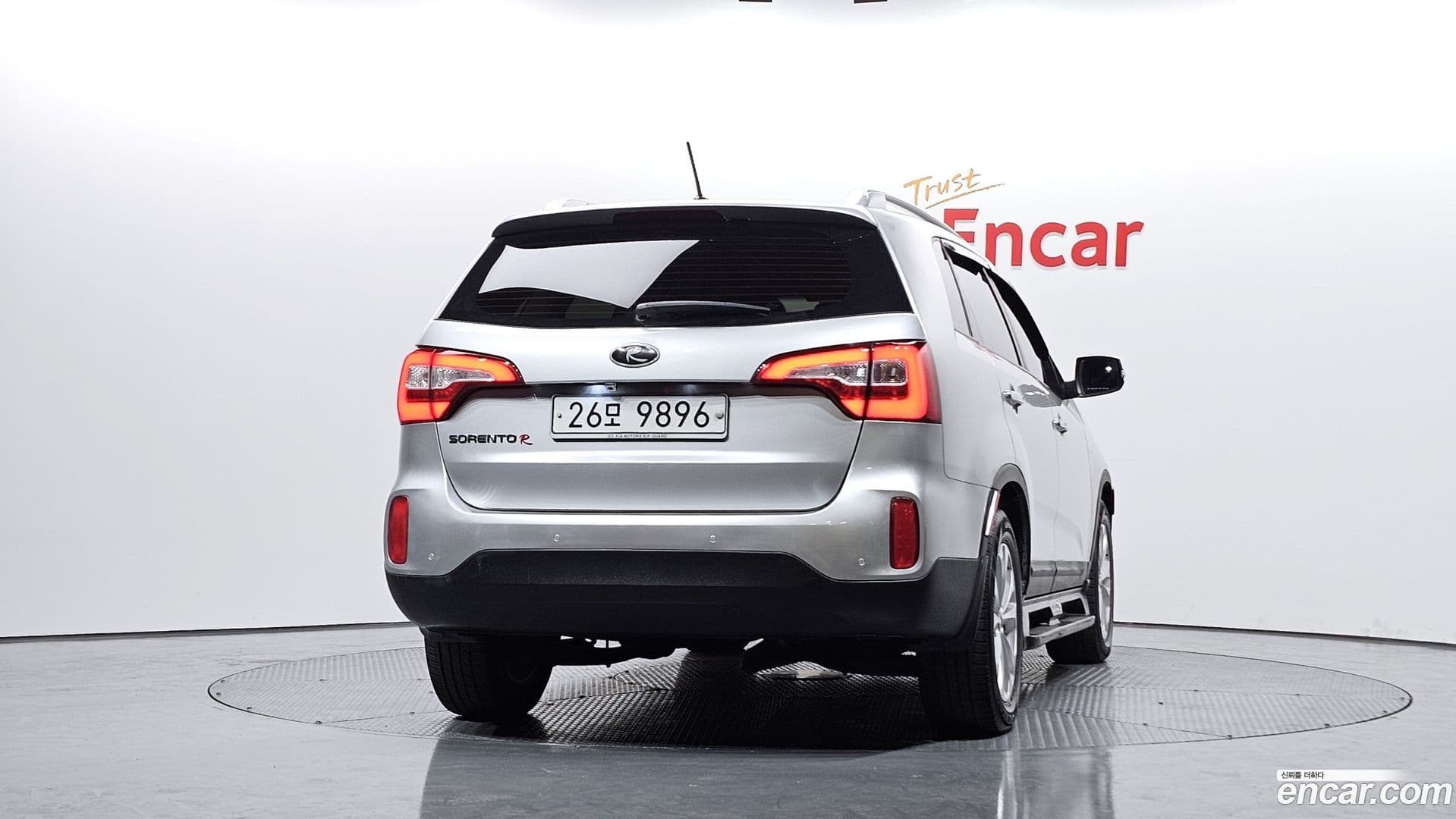 Main__Slider__Photo:Sorento Kia 2012.9-3