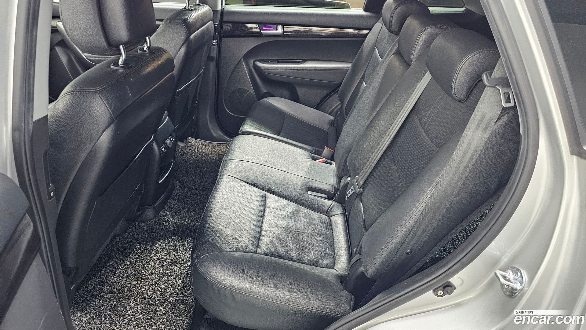 Main__Slider__Photo:Sorento Kia 2012.9-10