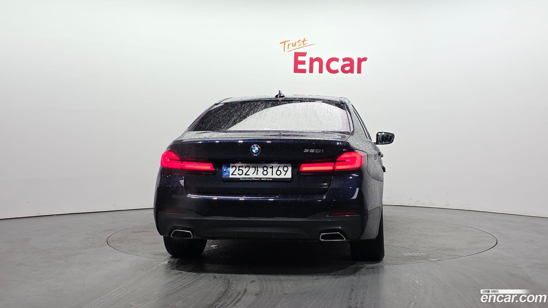 Main__Slider__Photo:5-Series BMW 2022.11-3