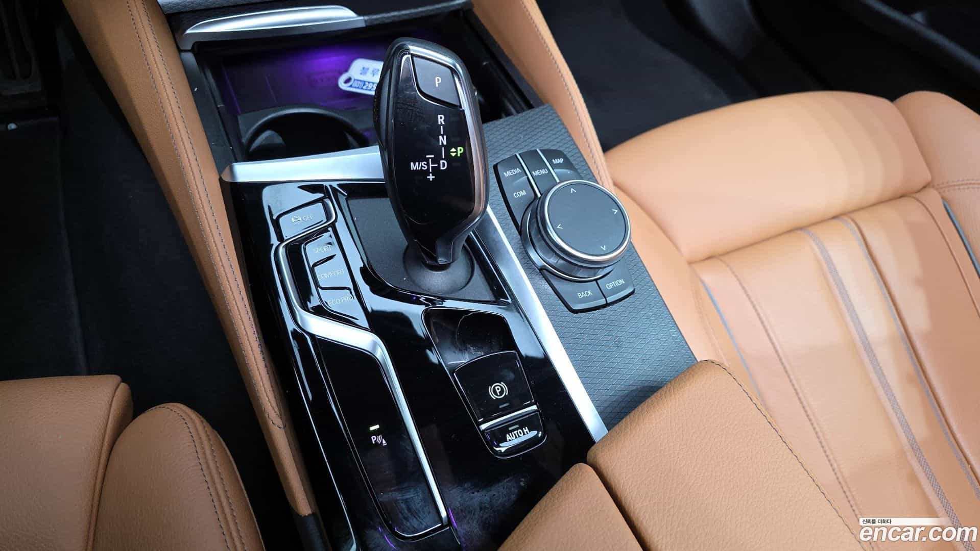 5-Series BMW 2022.11-INNER-009