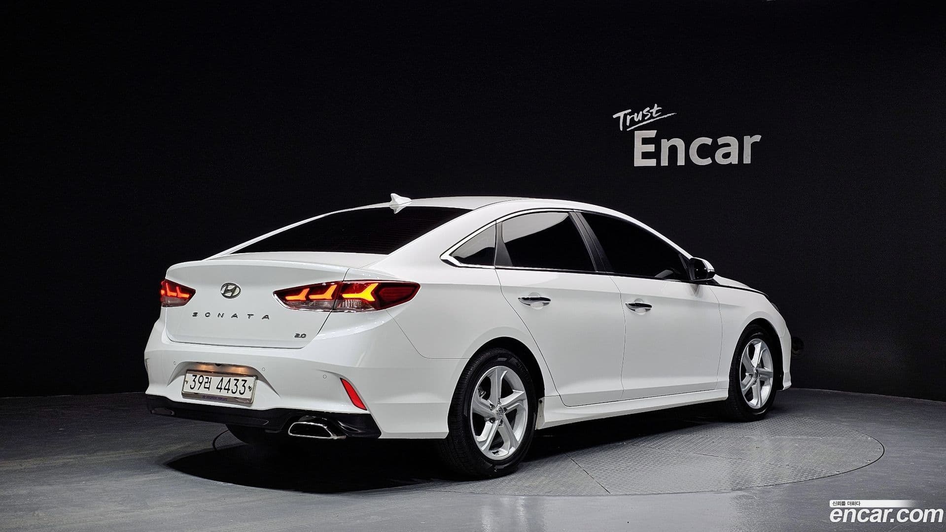 Main__Slider__Photo:Sonata Hyundai 2017.2-1