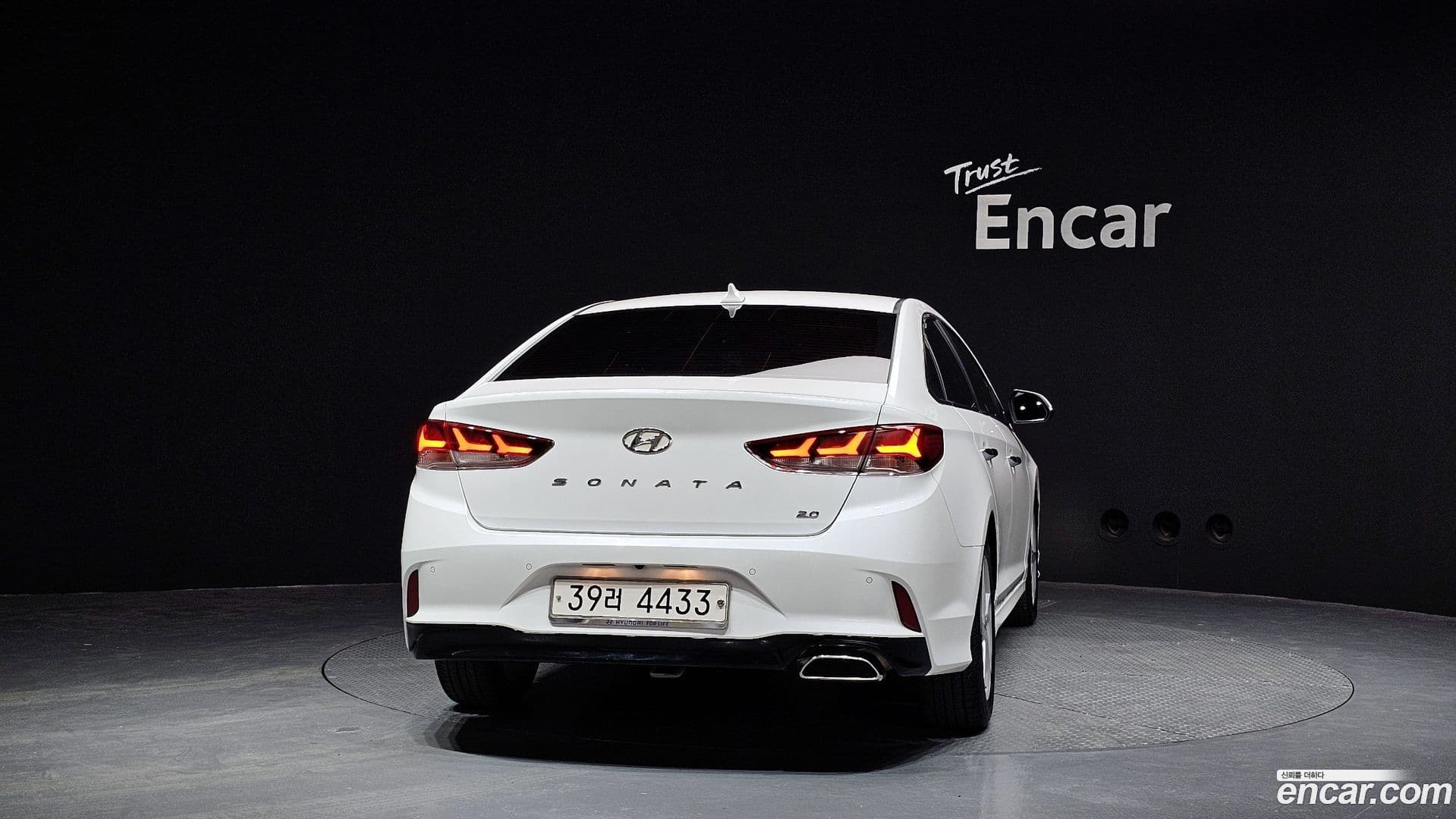 Main__Slider__Photo:Sonata Hyundai 2017.2-3